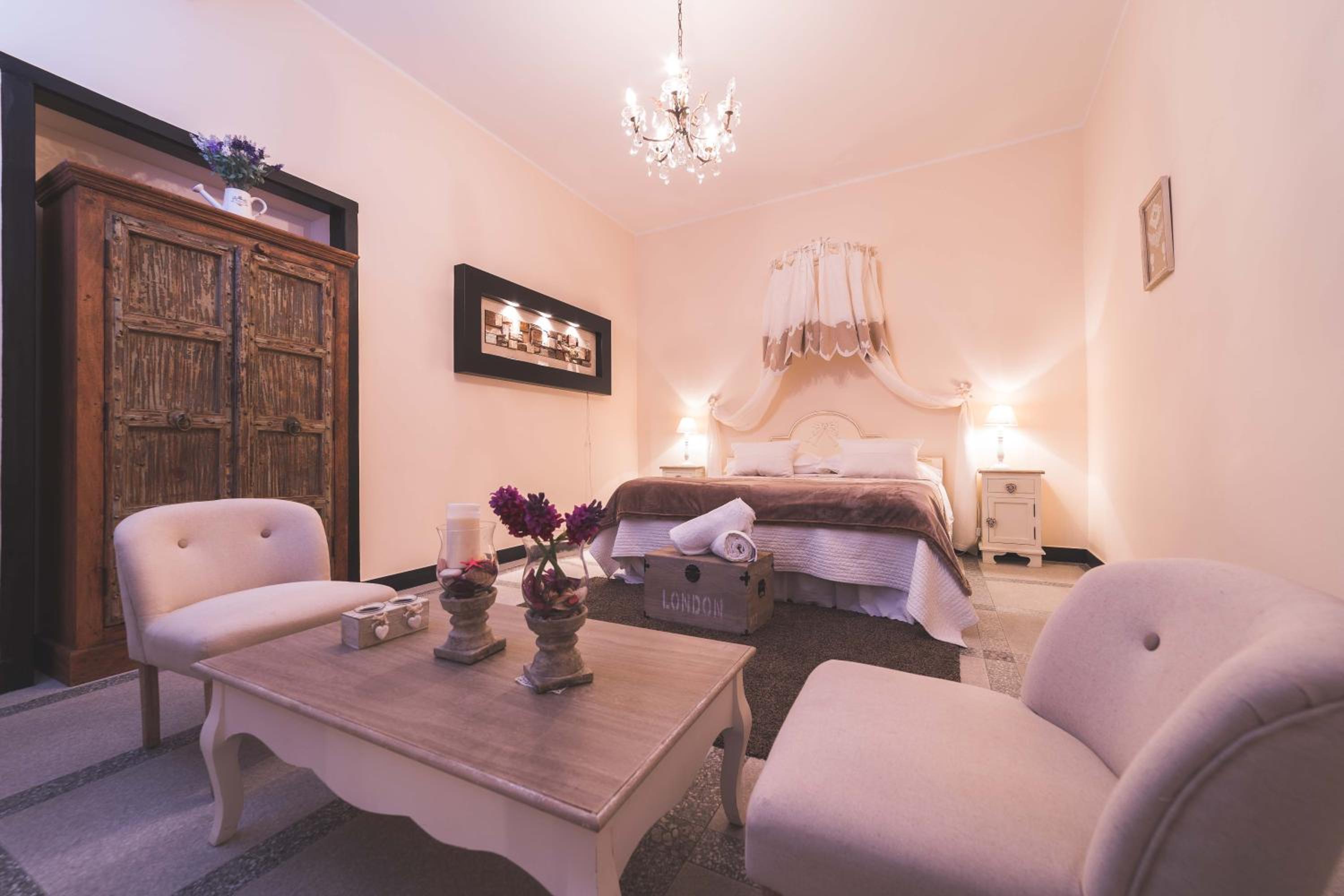 One-Bedroom Suite