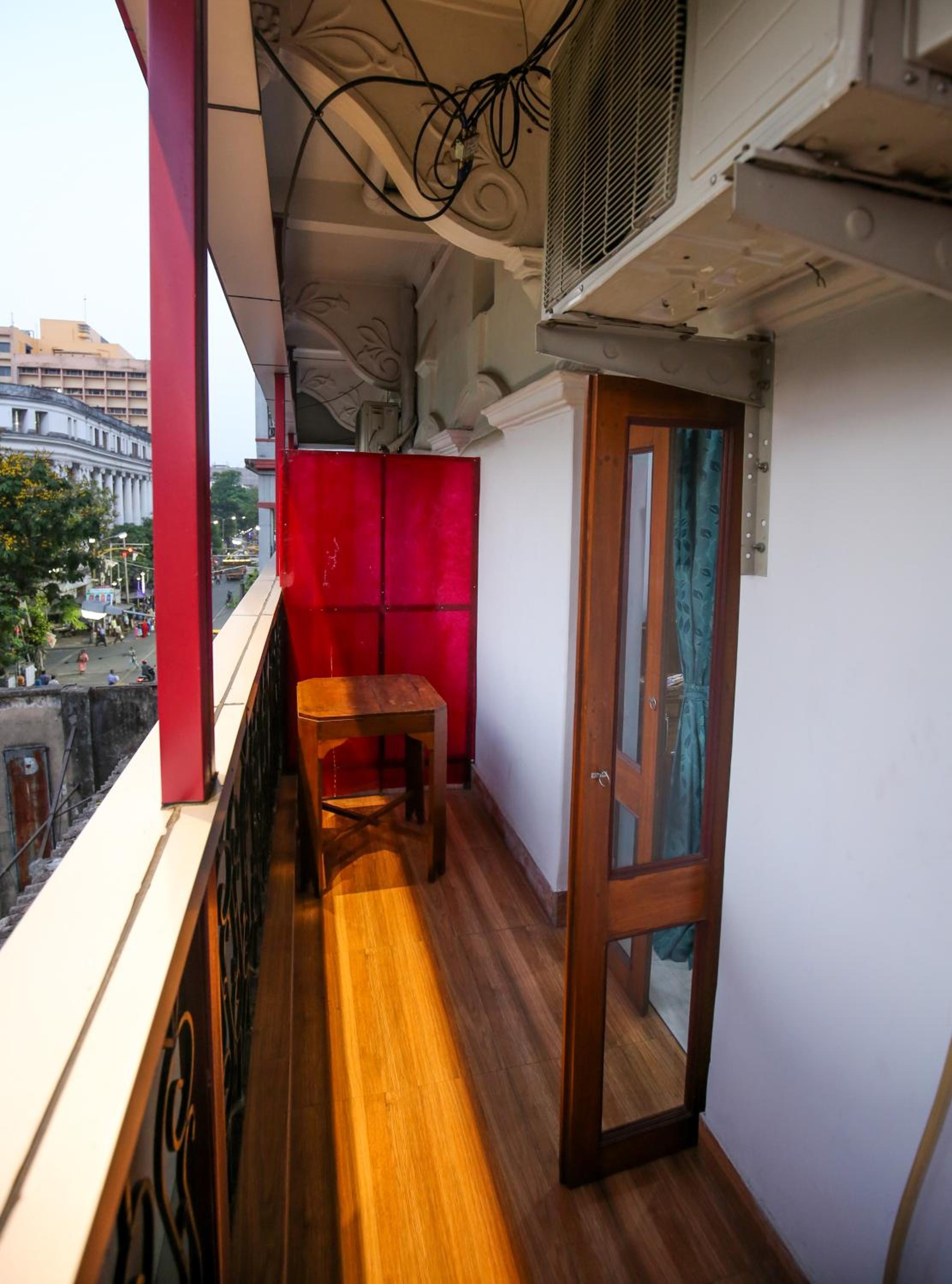 Budget Double Room - Photo 6