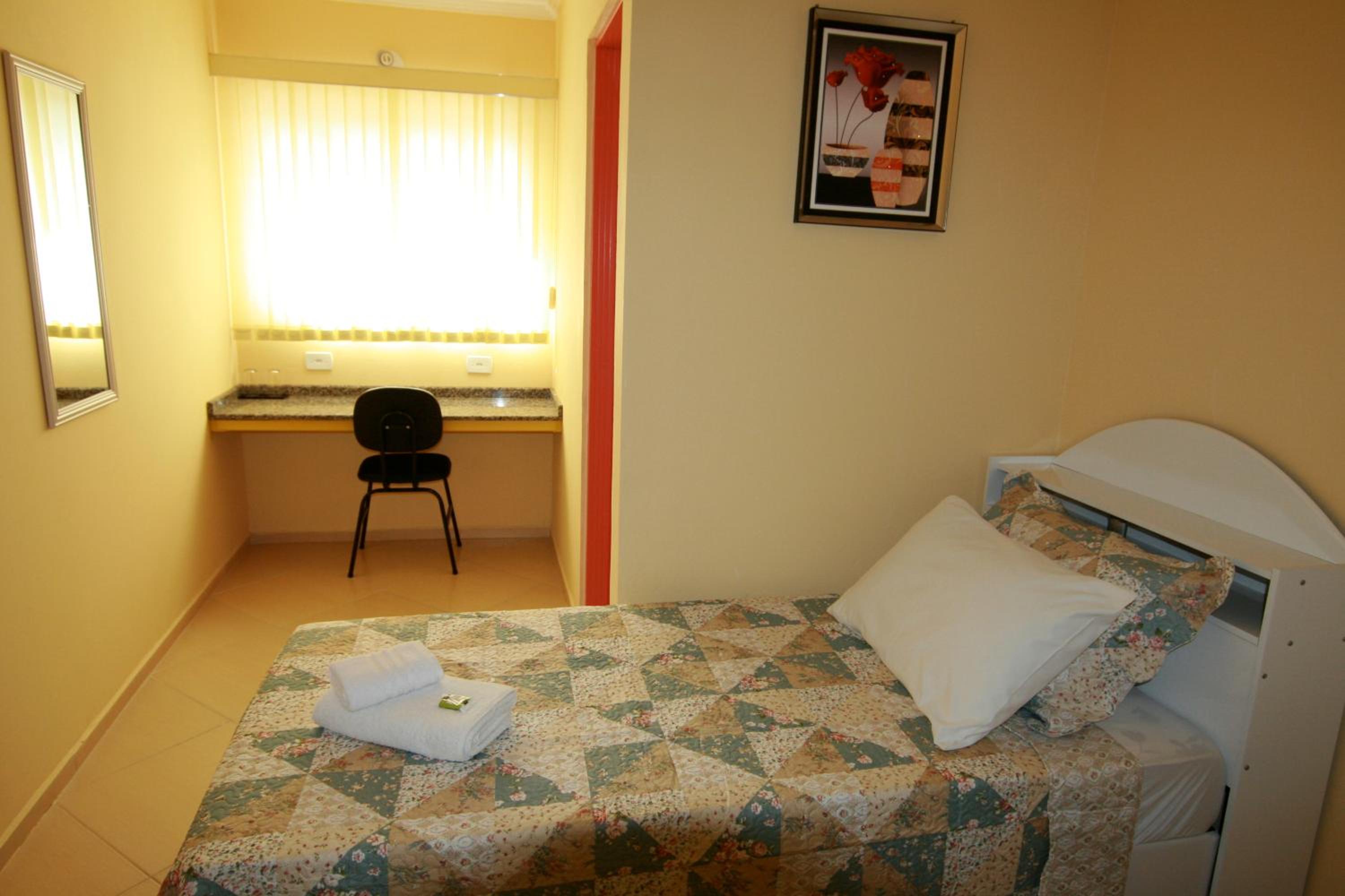 Double Room With Private Bathroom photo 1
