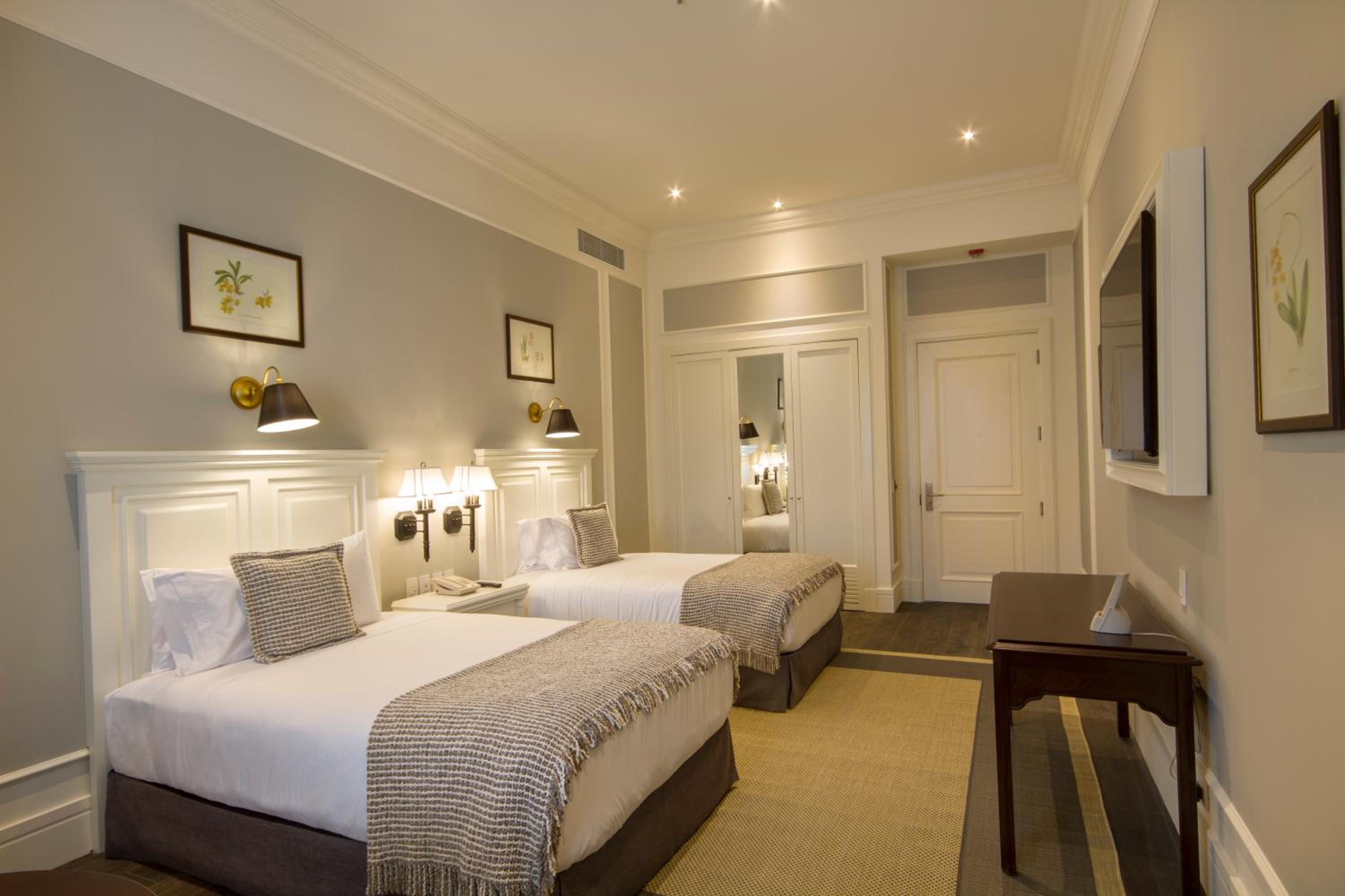 Deluxe Twin Room photo 3
