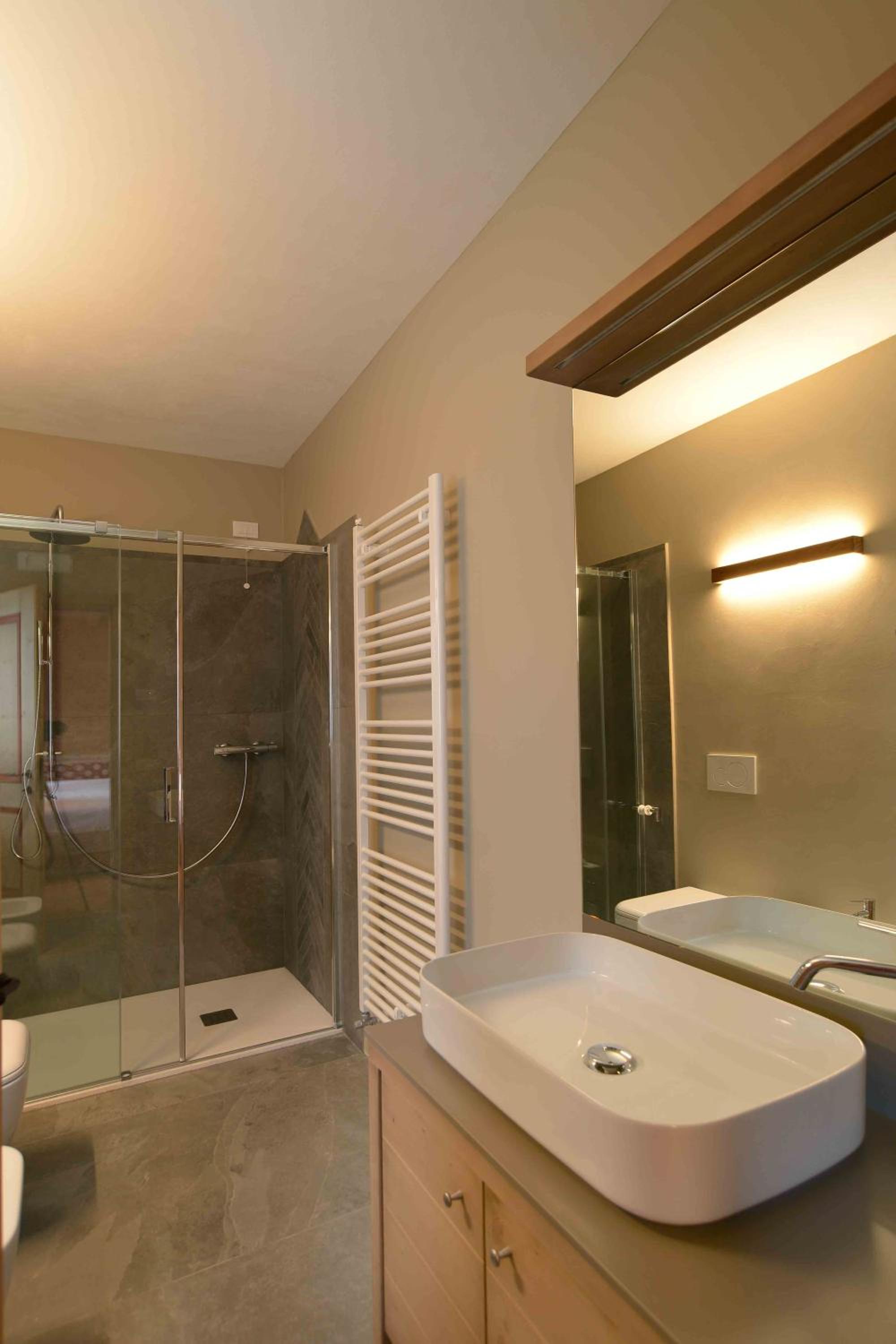 Deluxe Double Room with Shower photo 2