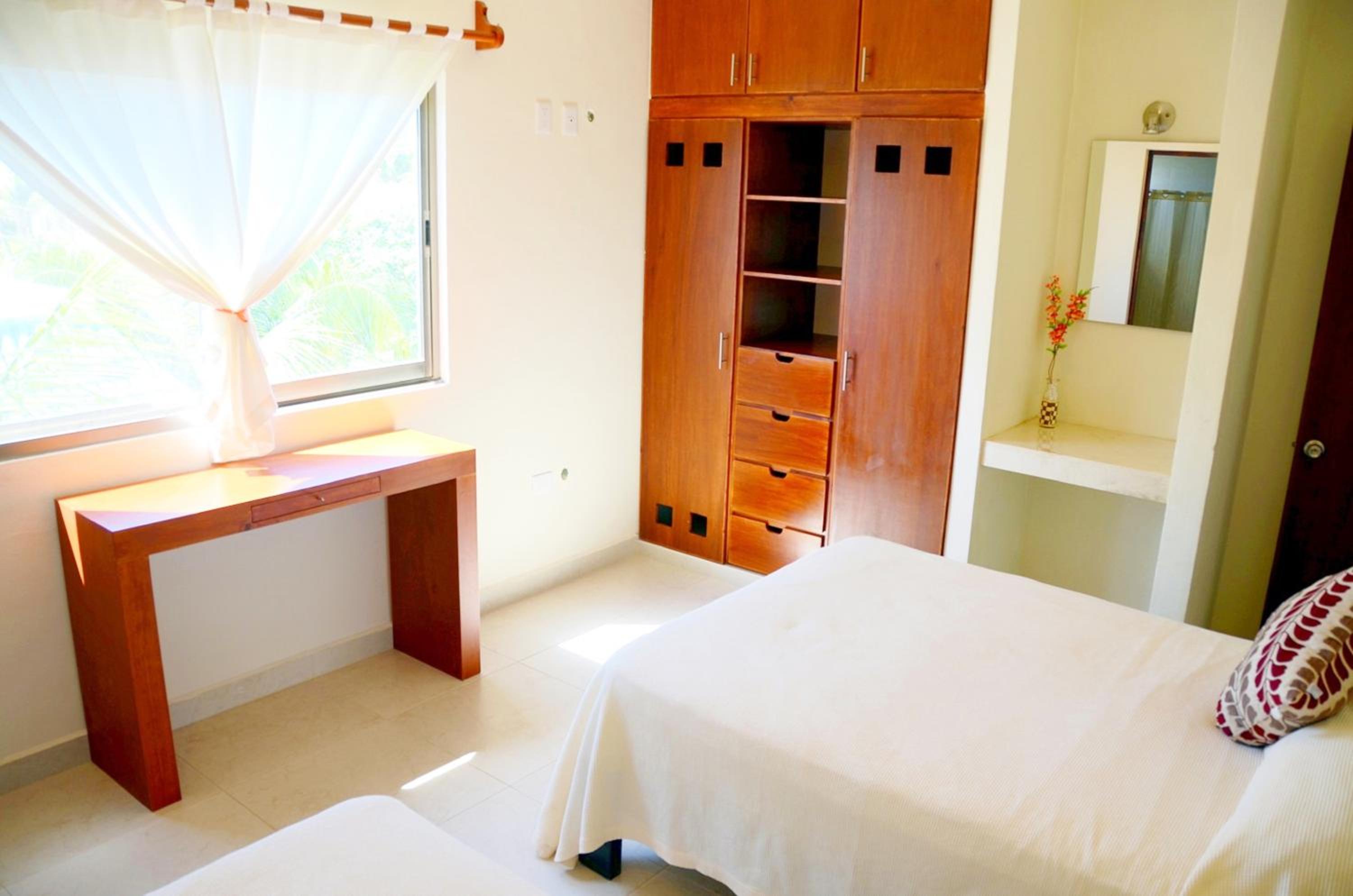 One-Bedroom Apartment City View  photo 1