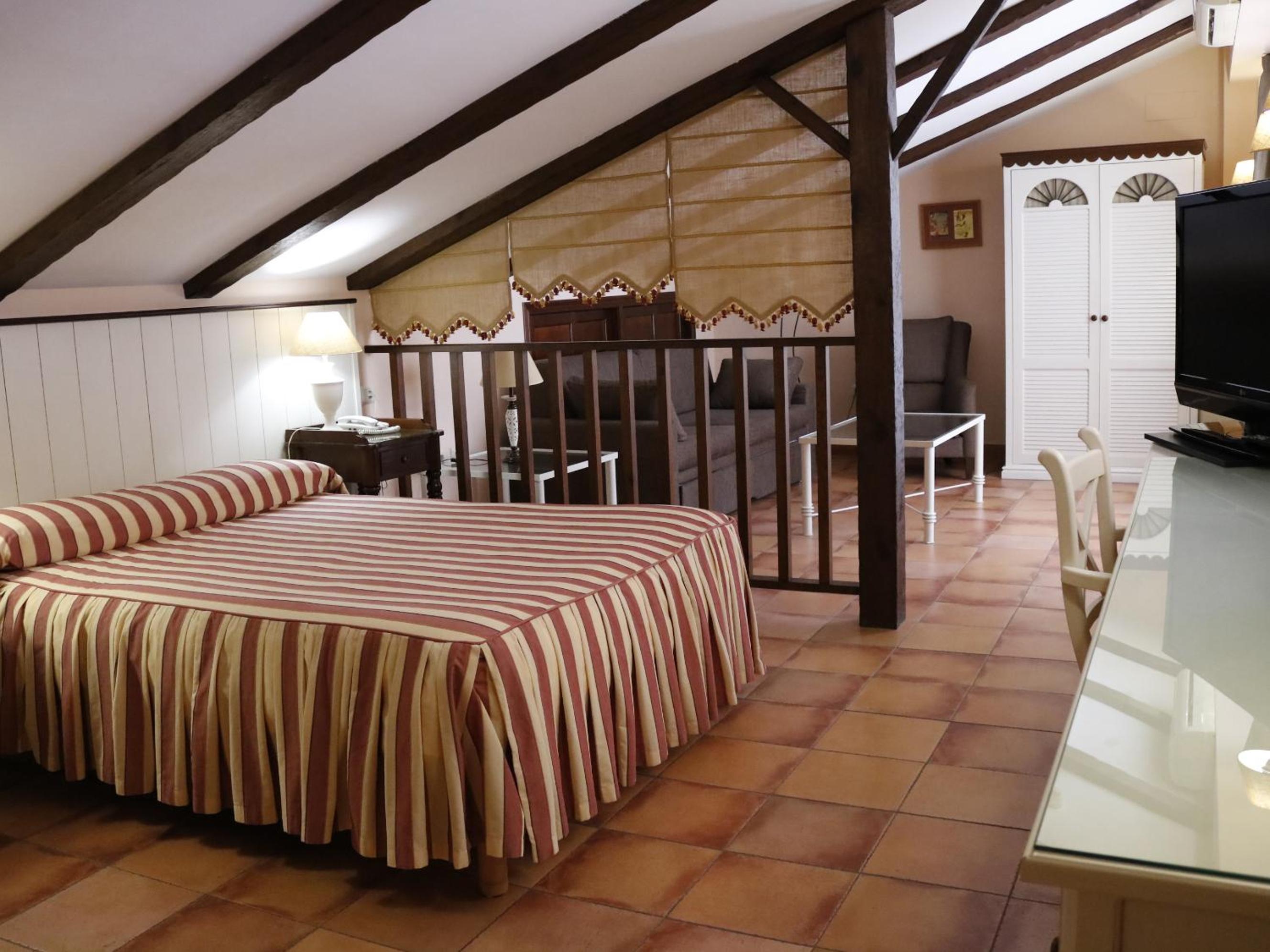 Junior Suite - Photo 1
