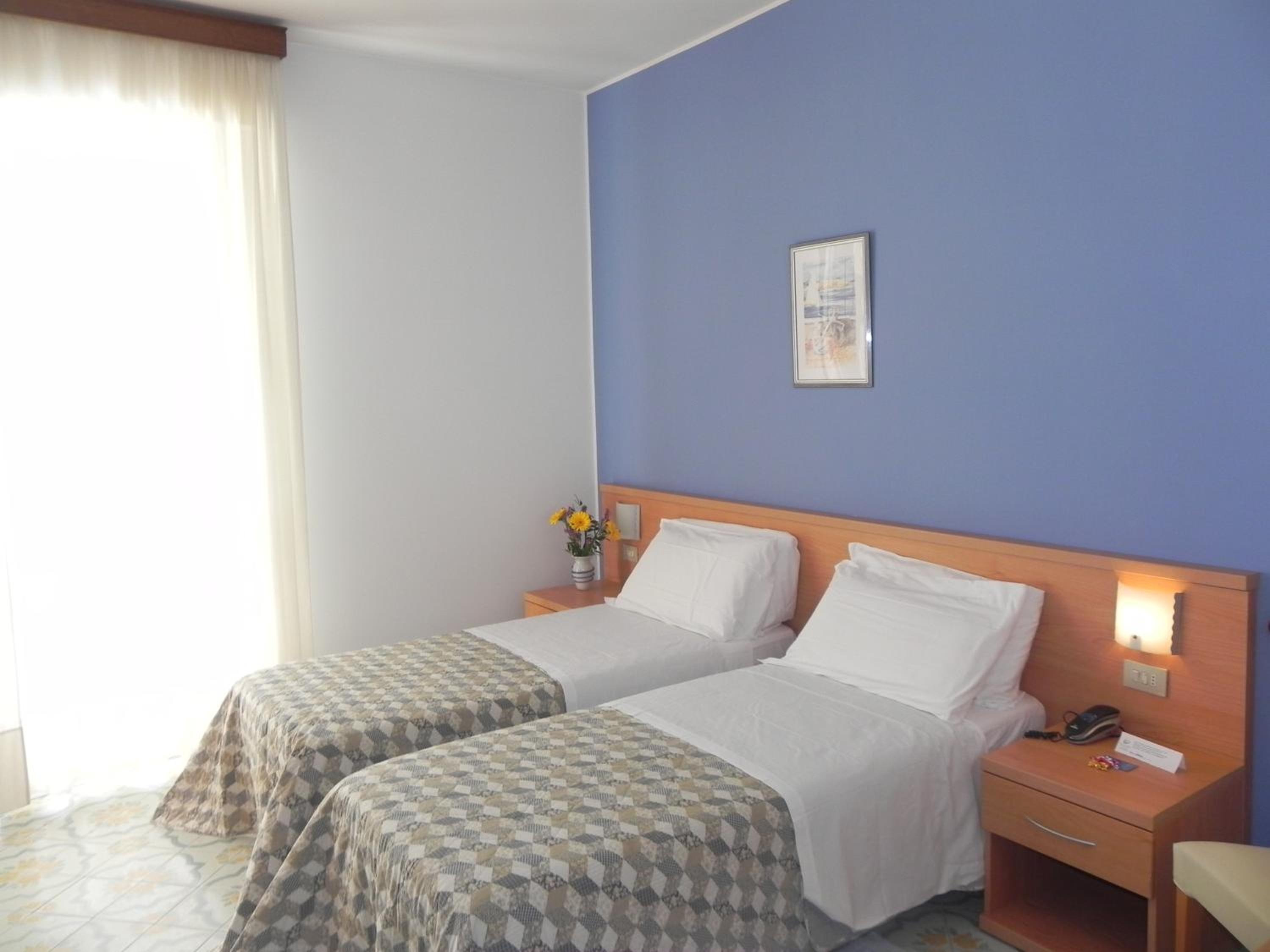 Twin Room photo 1