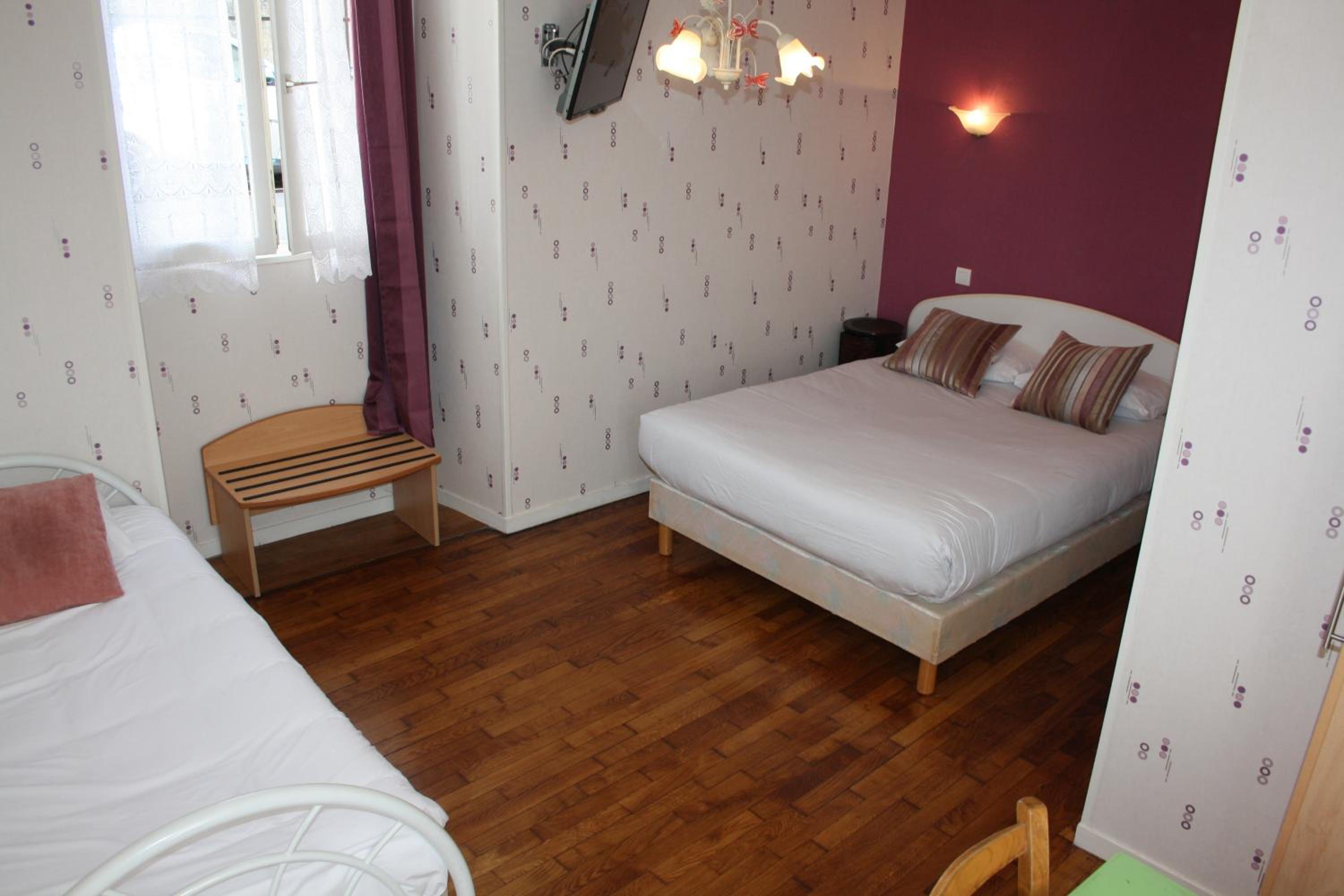 Triple Room - Photo 1
