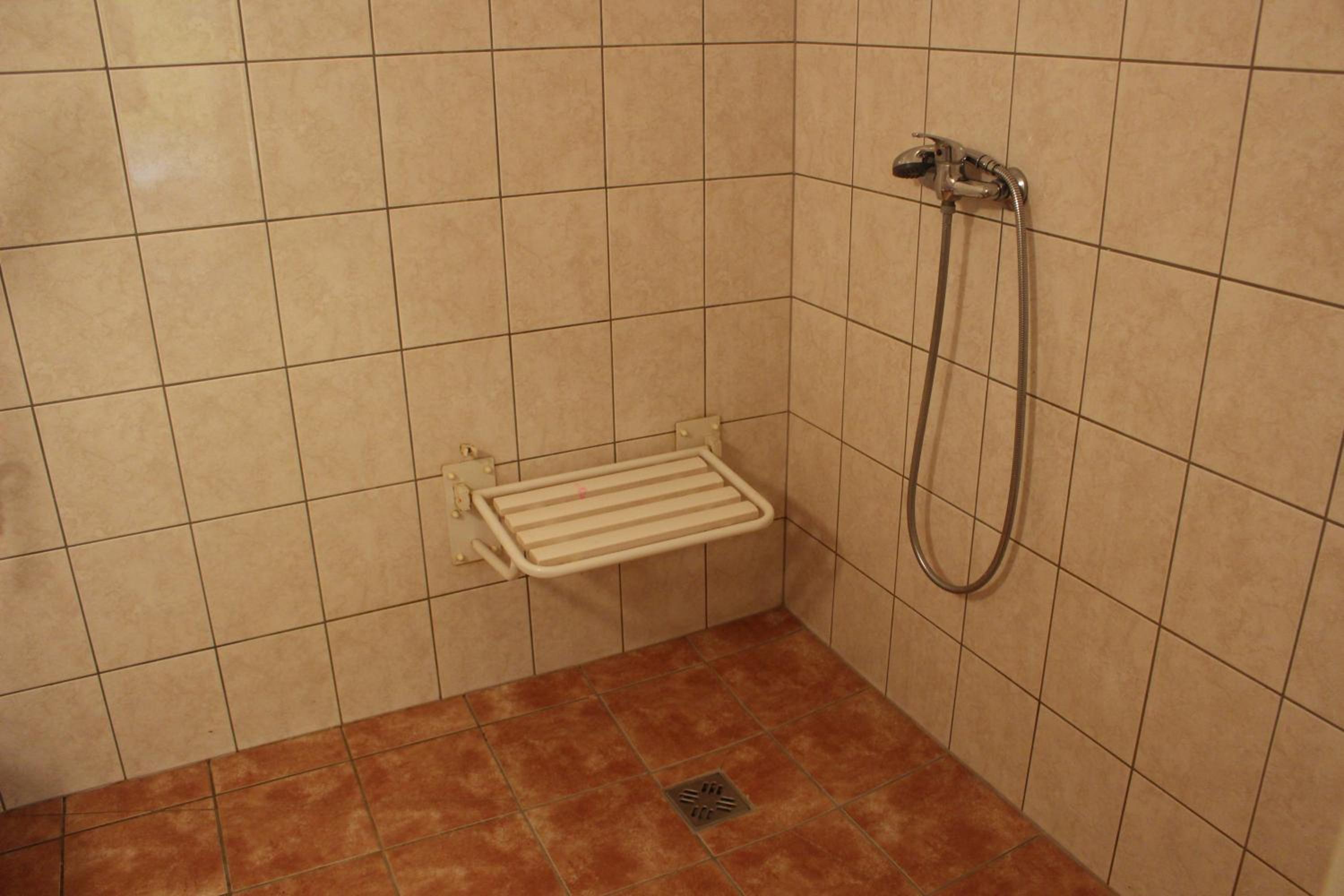 Triple Room - Disability Access photo 3