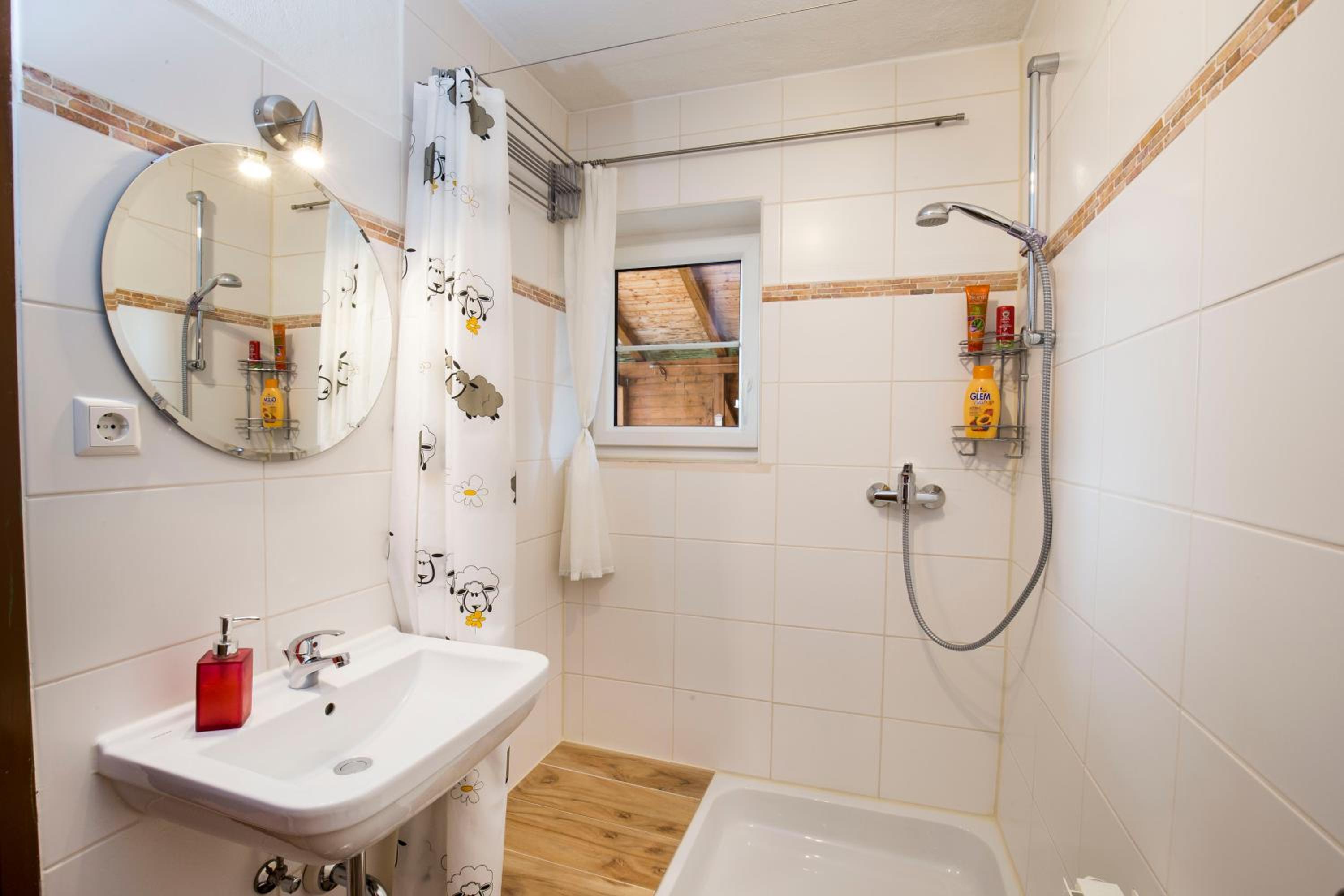 Studio Apartment photo 2