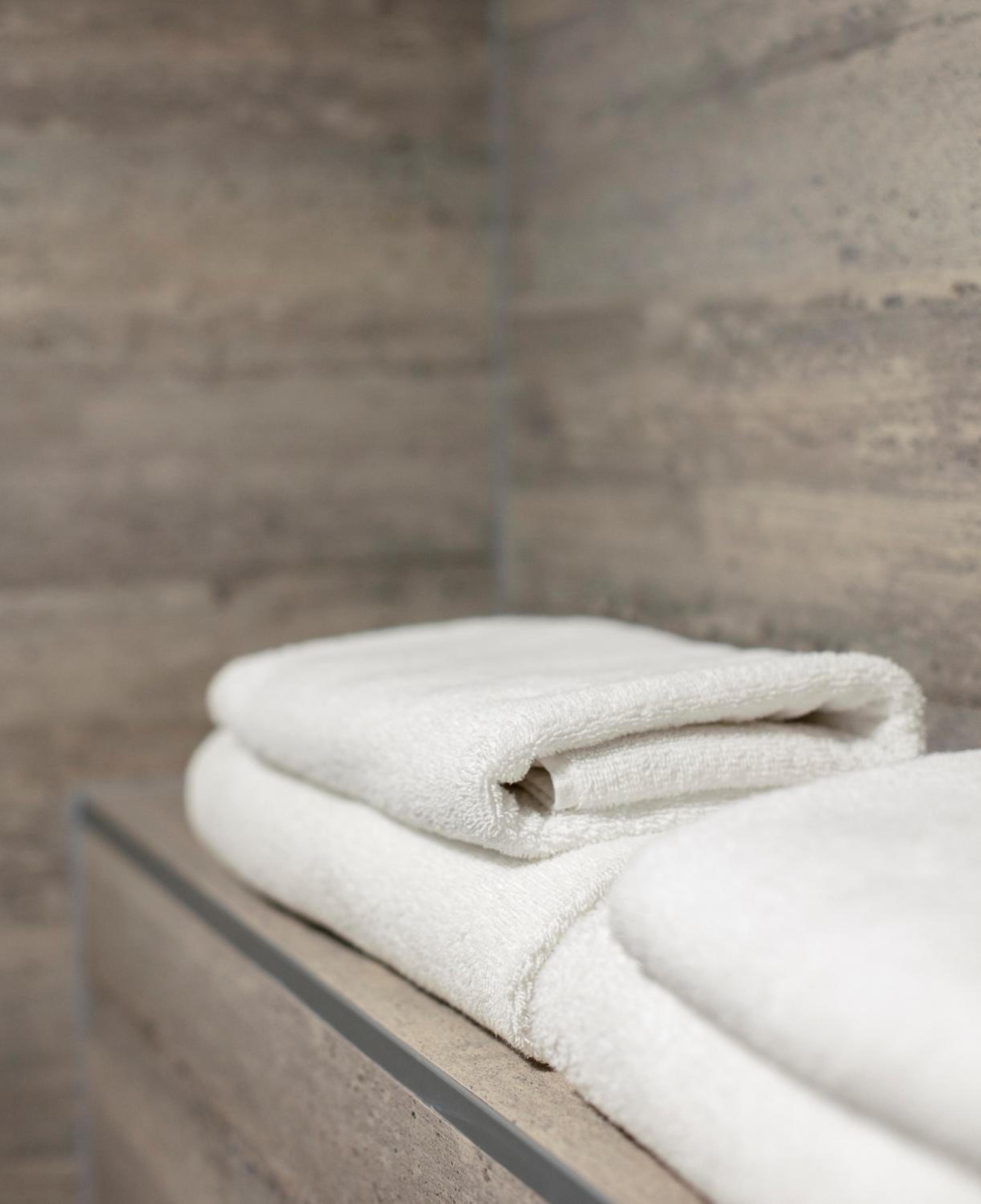 Standard Double Room with Spa Access  - Photo 11