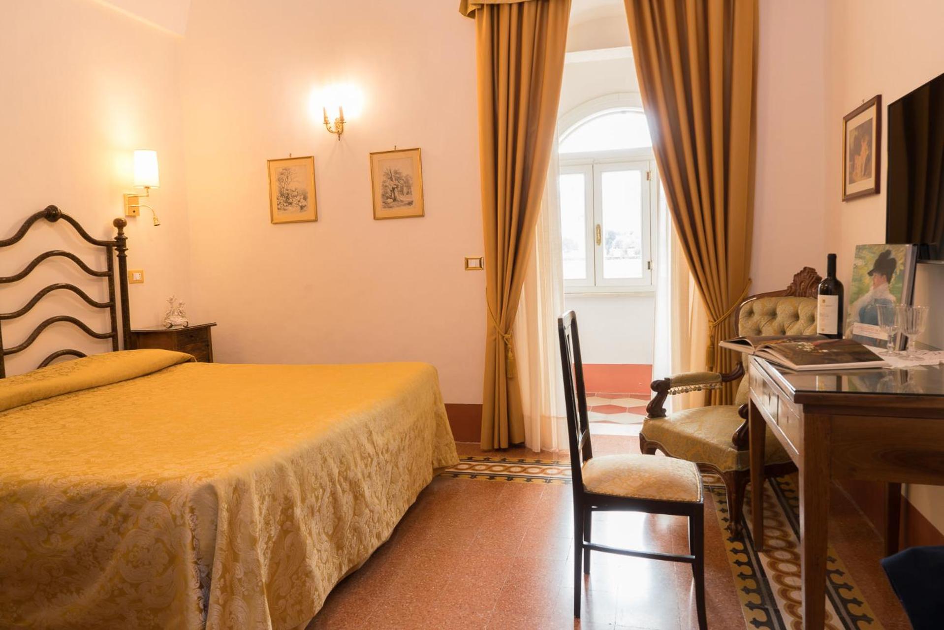 Superior Double or Twin Room photo 3