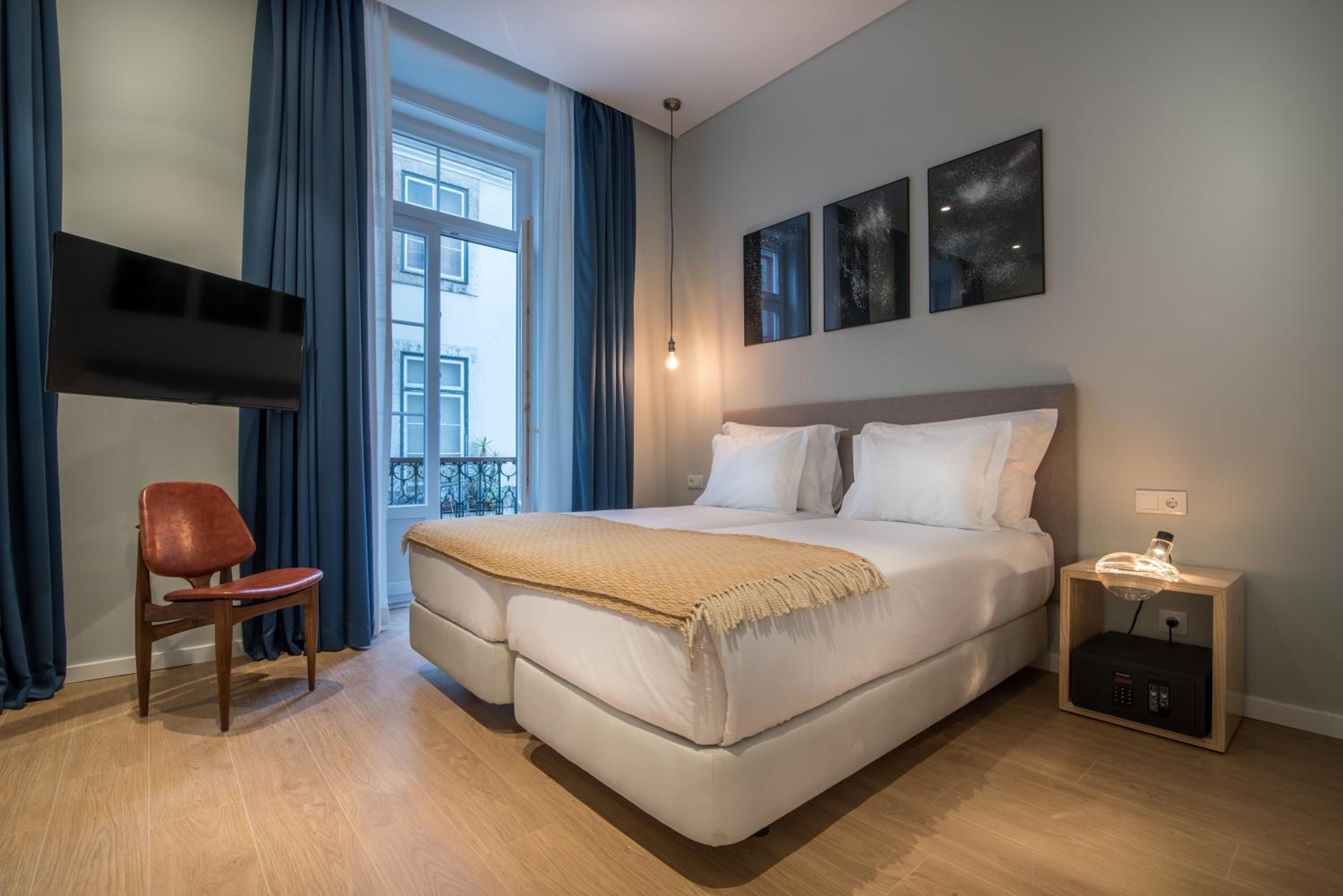 Premium Double or Twin Room with City View photo 1