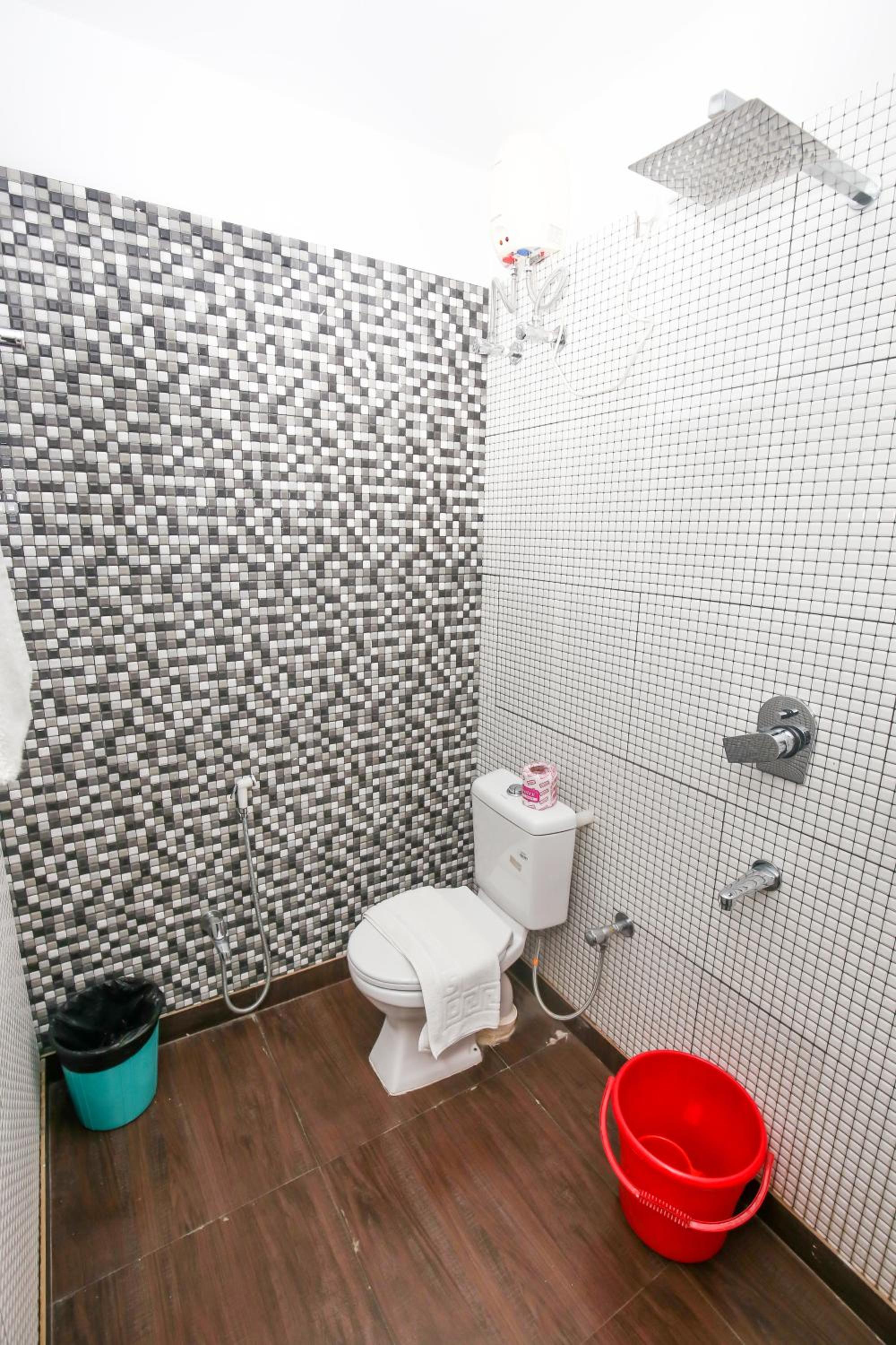 Budget Double Room - Photo 5