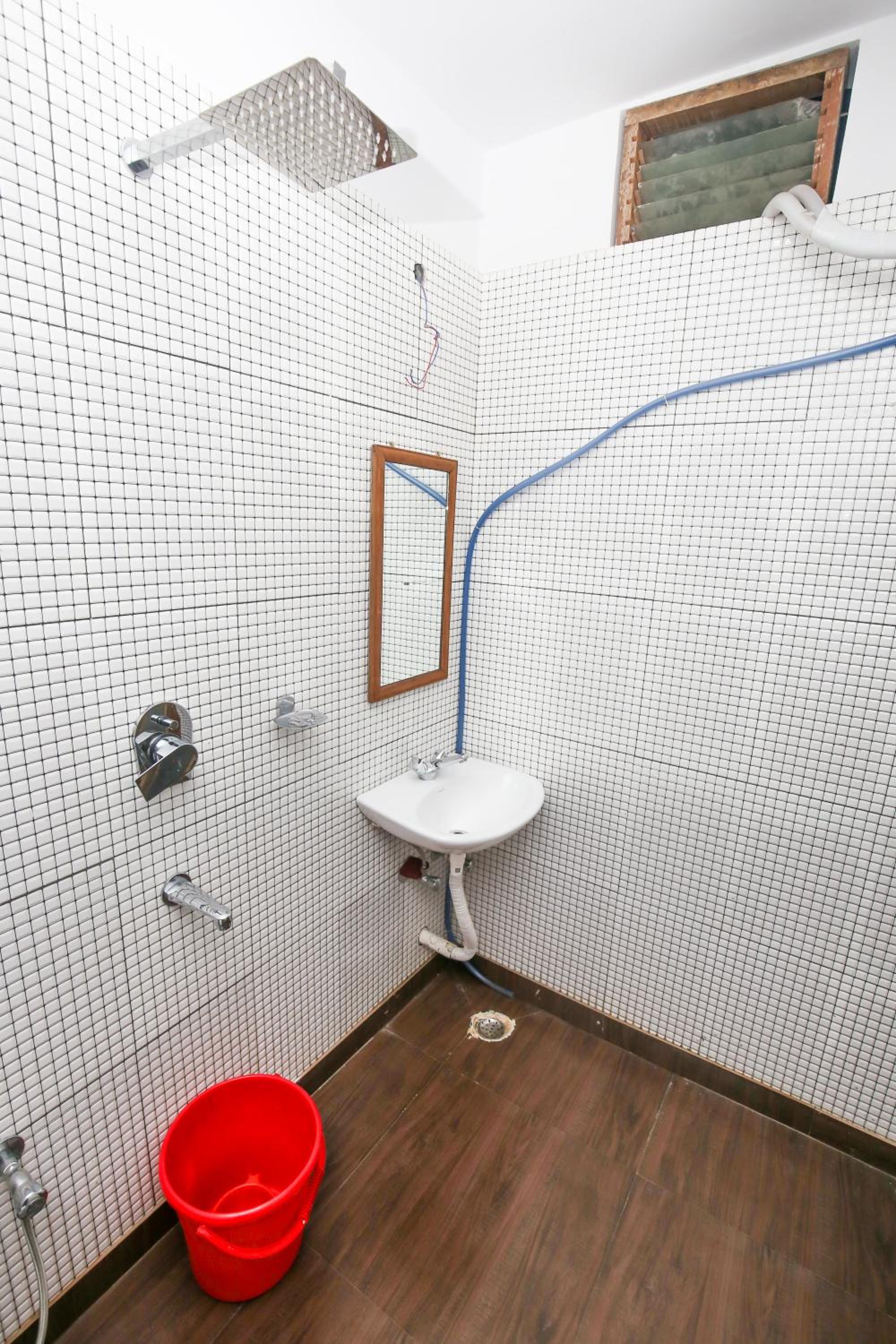Budget Double Room - Photo 4