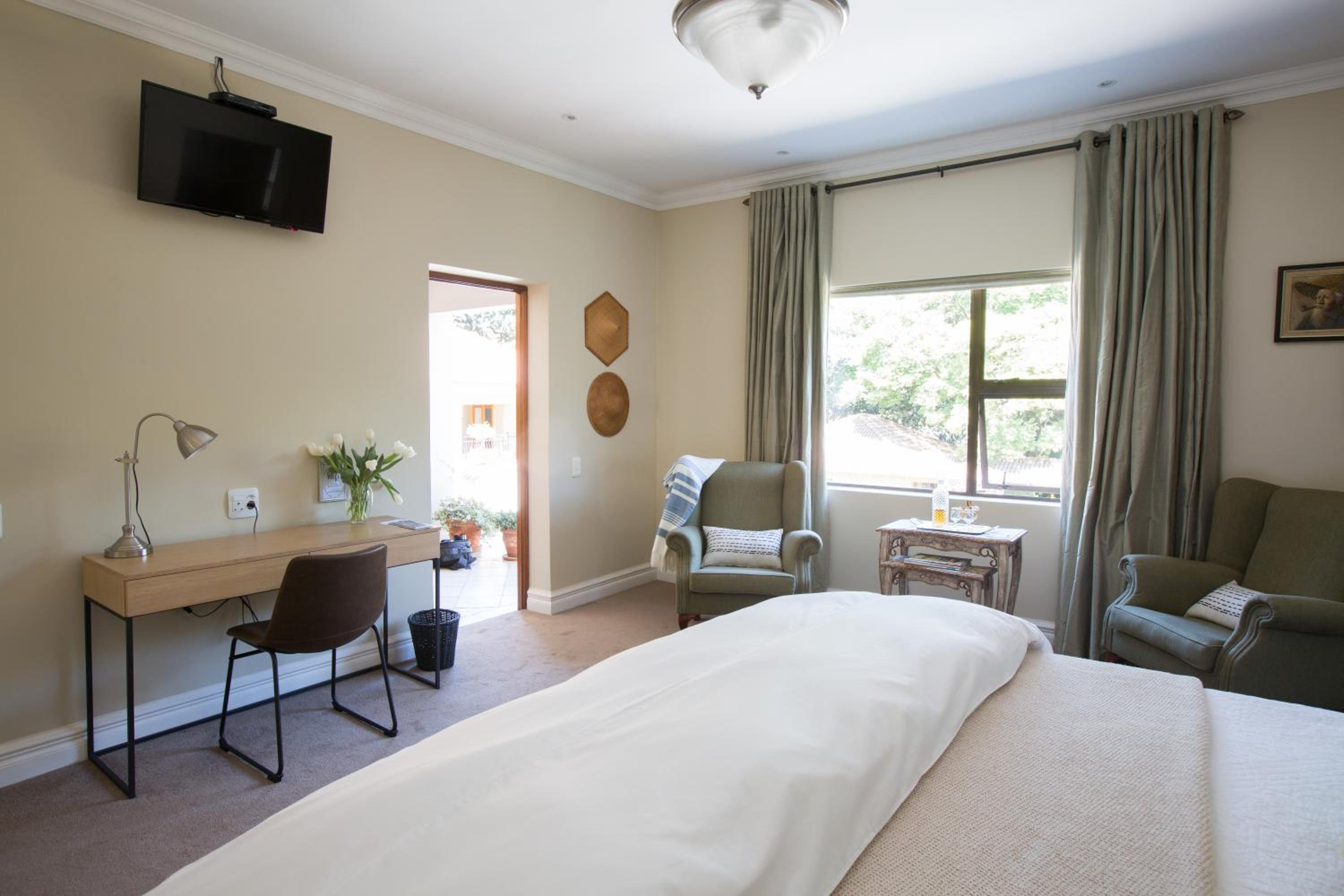 Junior Suite with Balcony photo 1