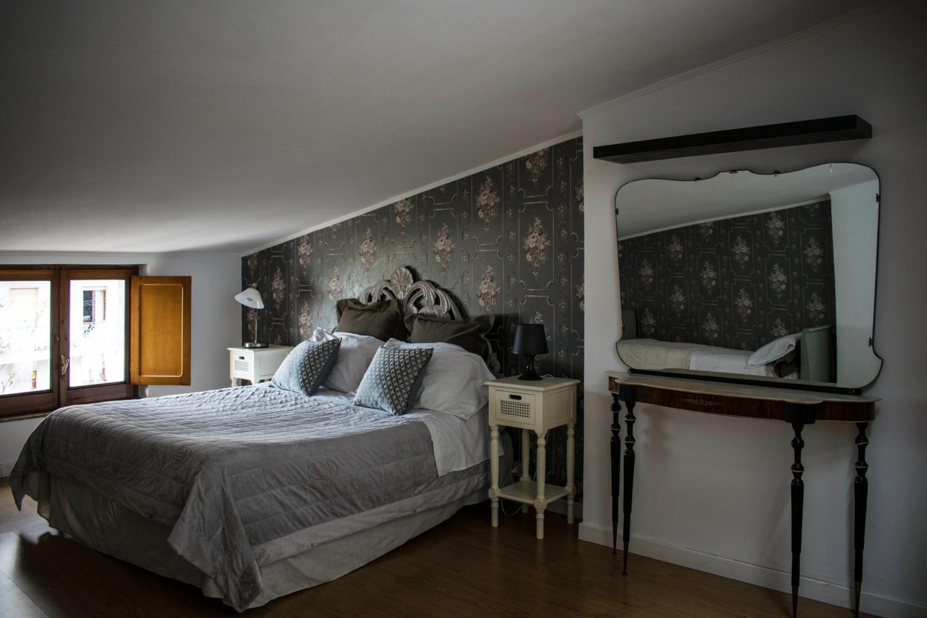 Double Room with Extra Bed (3 Adults) photo 1