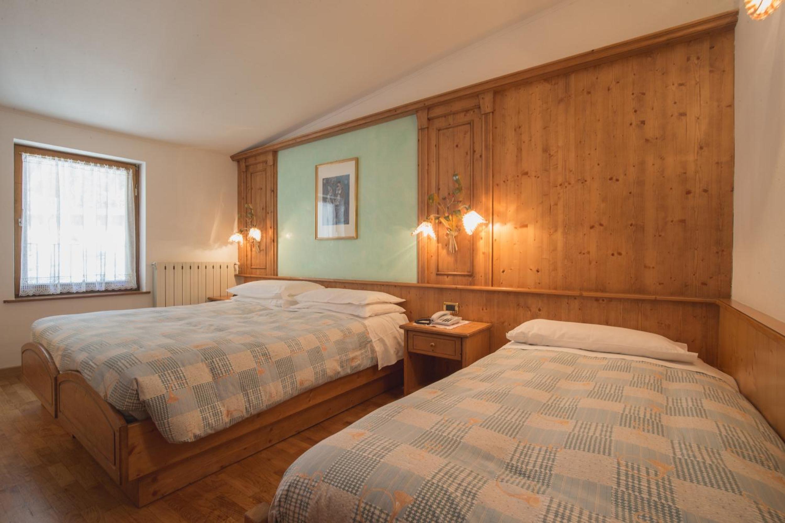 Double or Twin Room photo 3