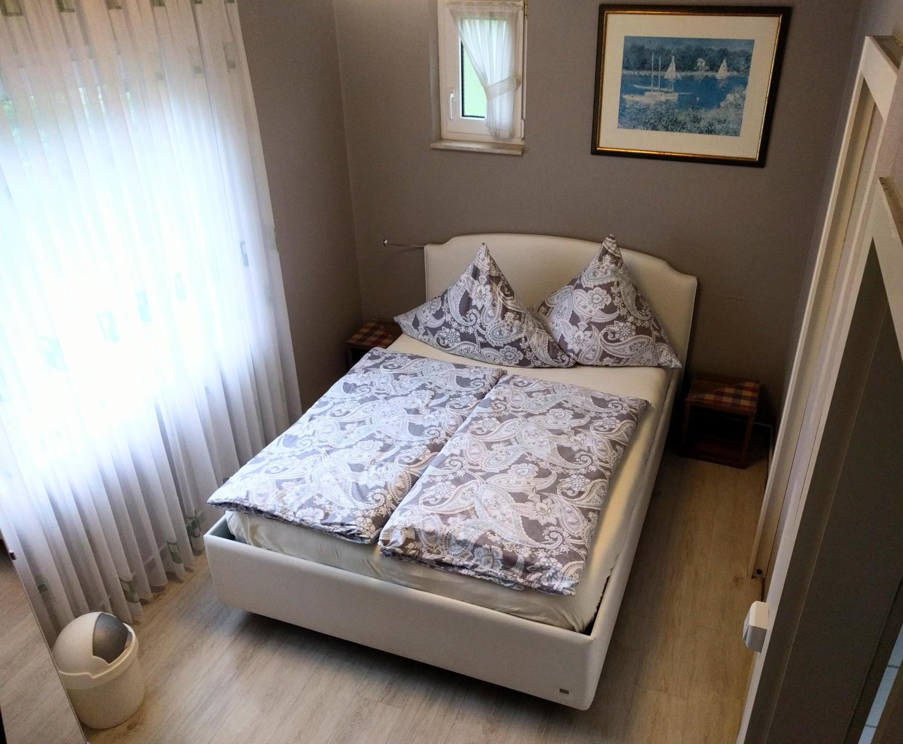 Small Double Room photo 1