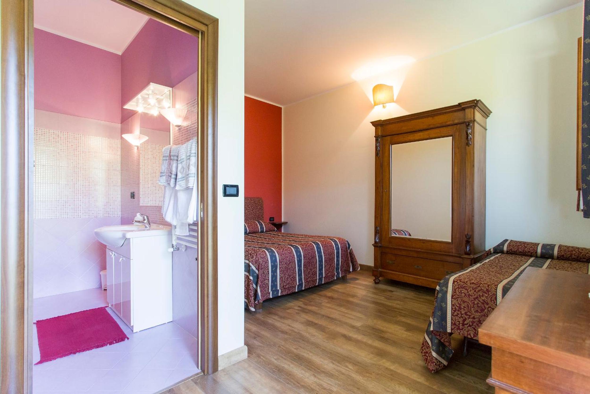 Deluxe Double or Twin Room with Garden View - Photo 6