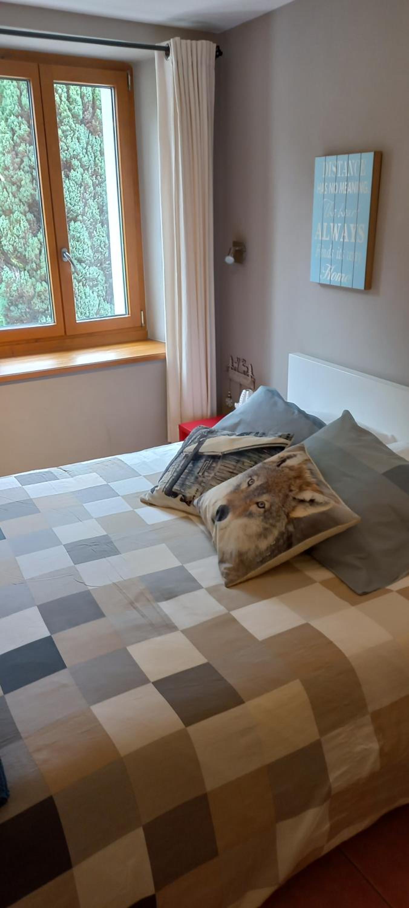 Standard Double Room with Shared Bathroom