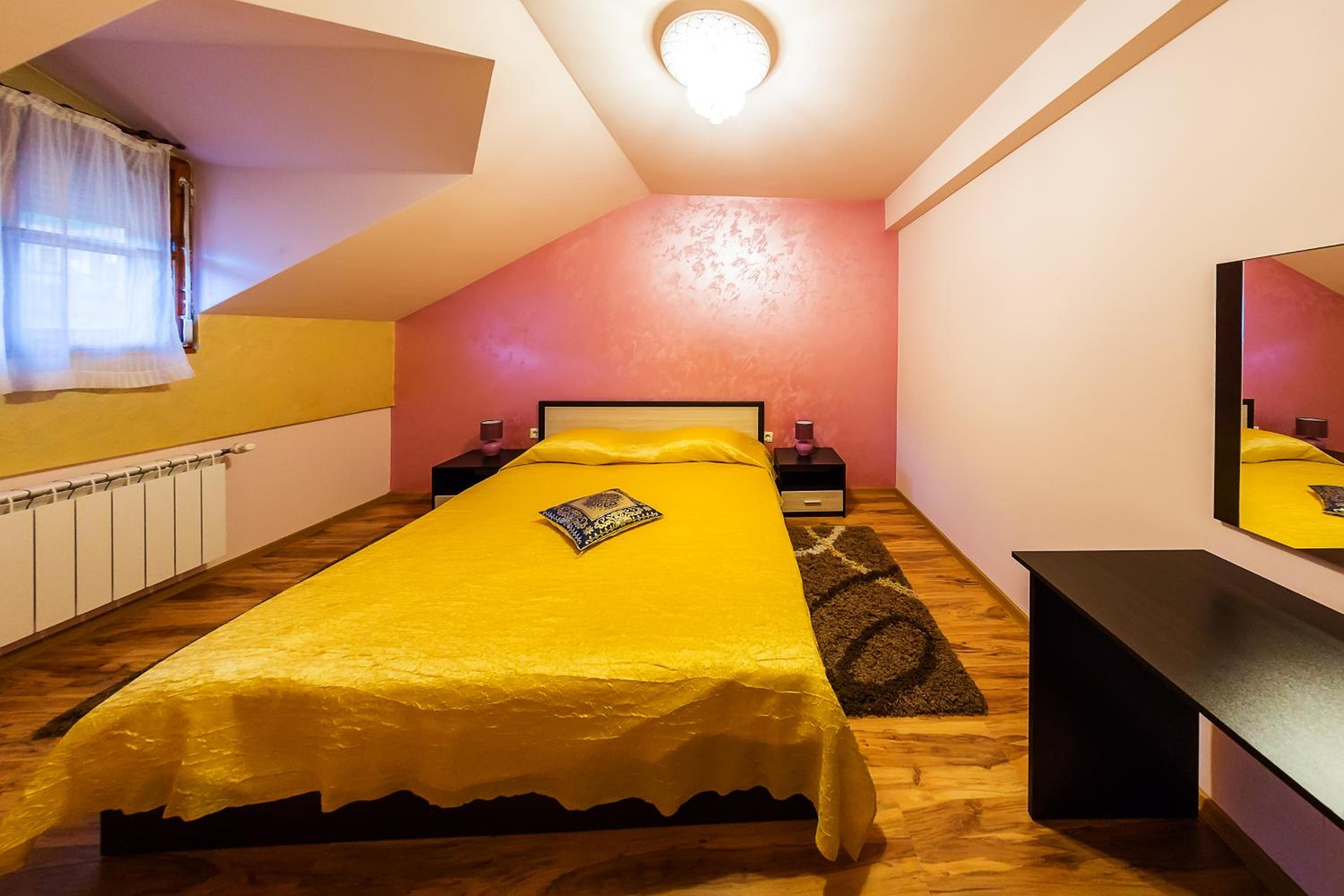 Junior Suite with Balcony - Photo 2