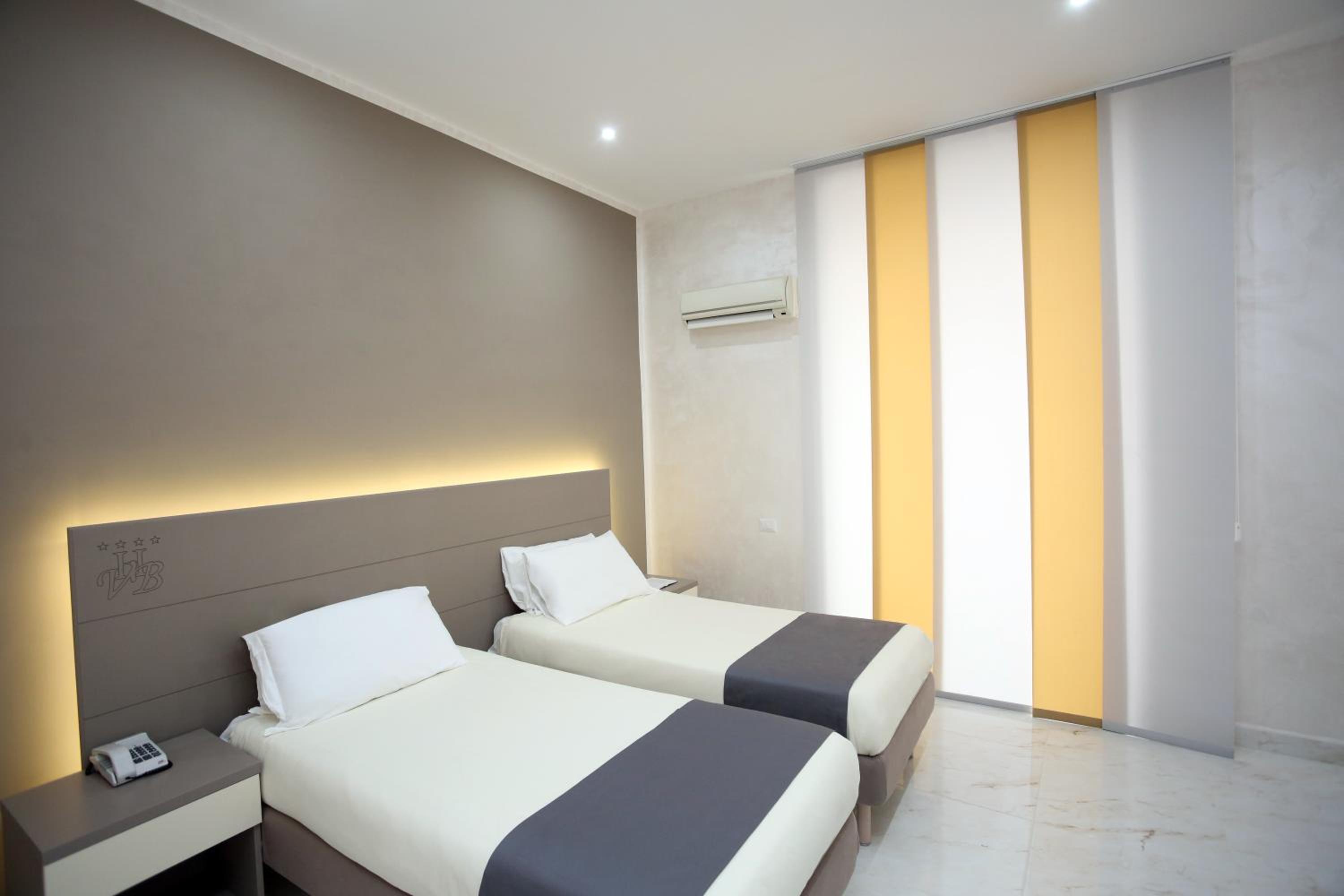 Superior Double or Twin Room photo 3