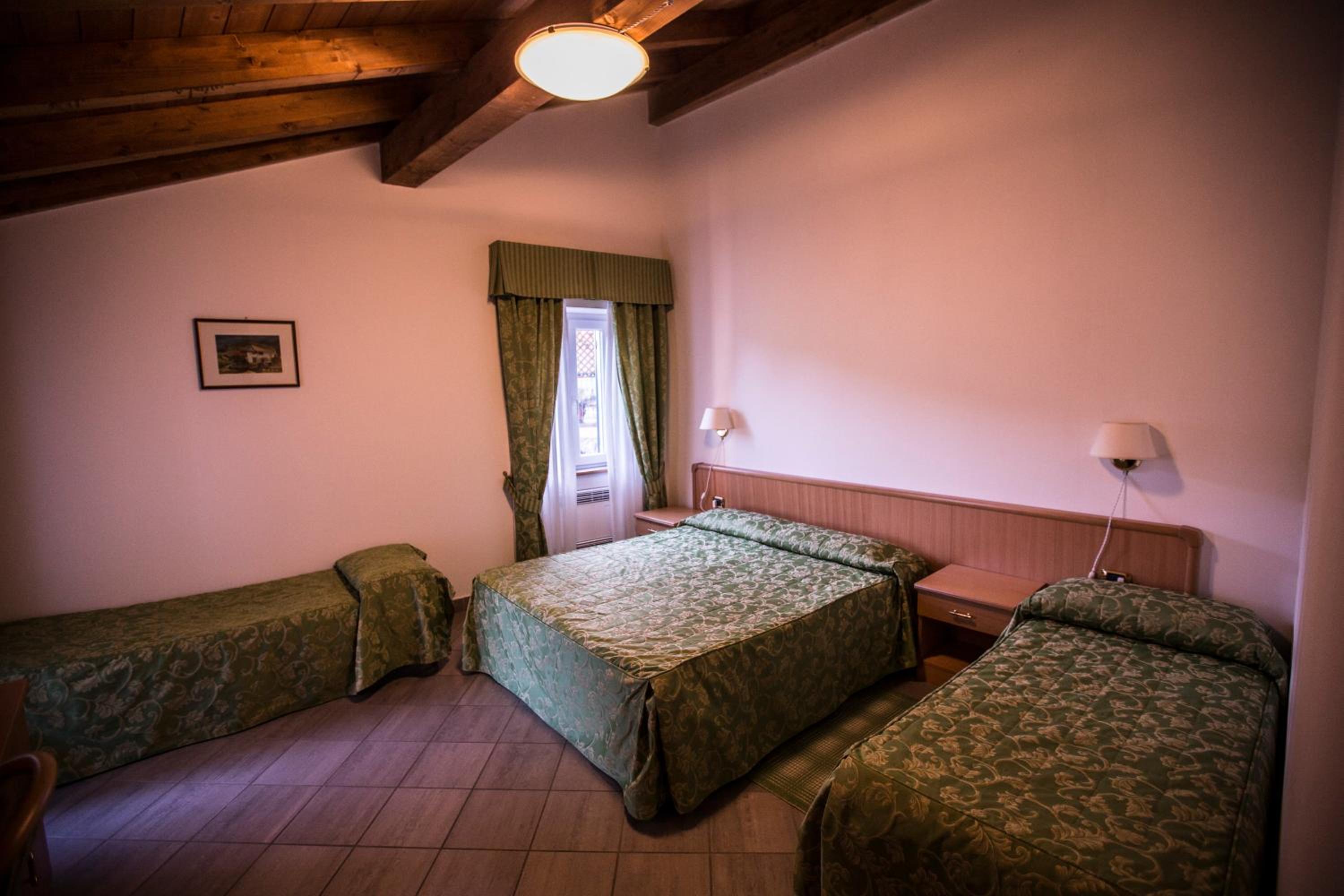 Quadruple Room photo 3