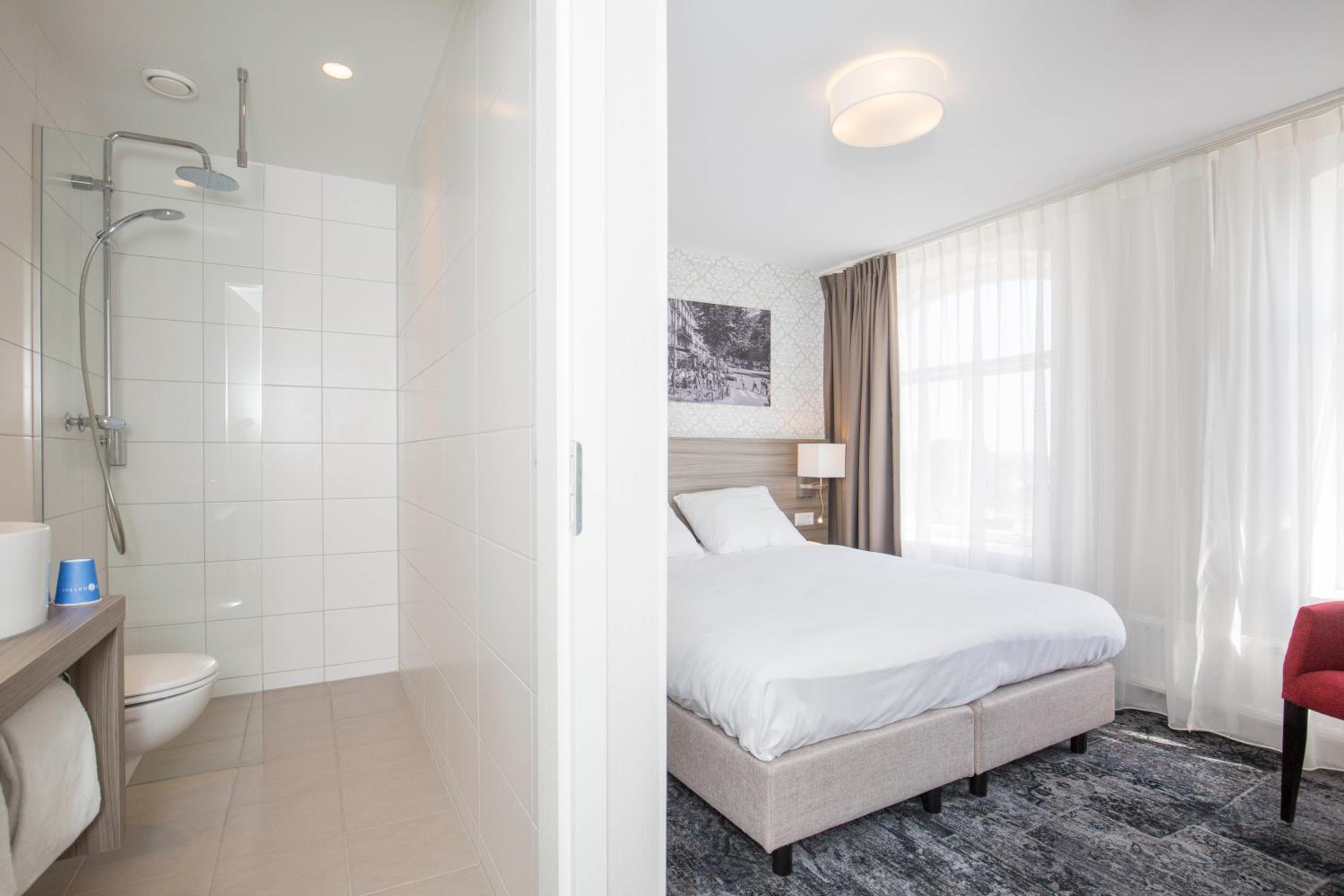 Small Double Room - Photo 2