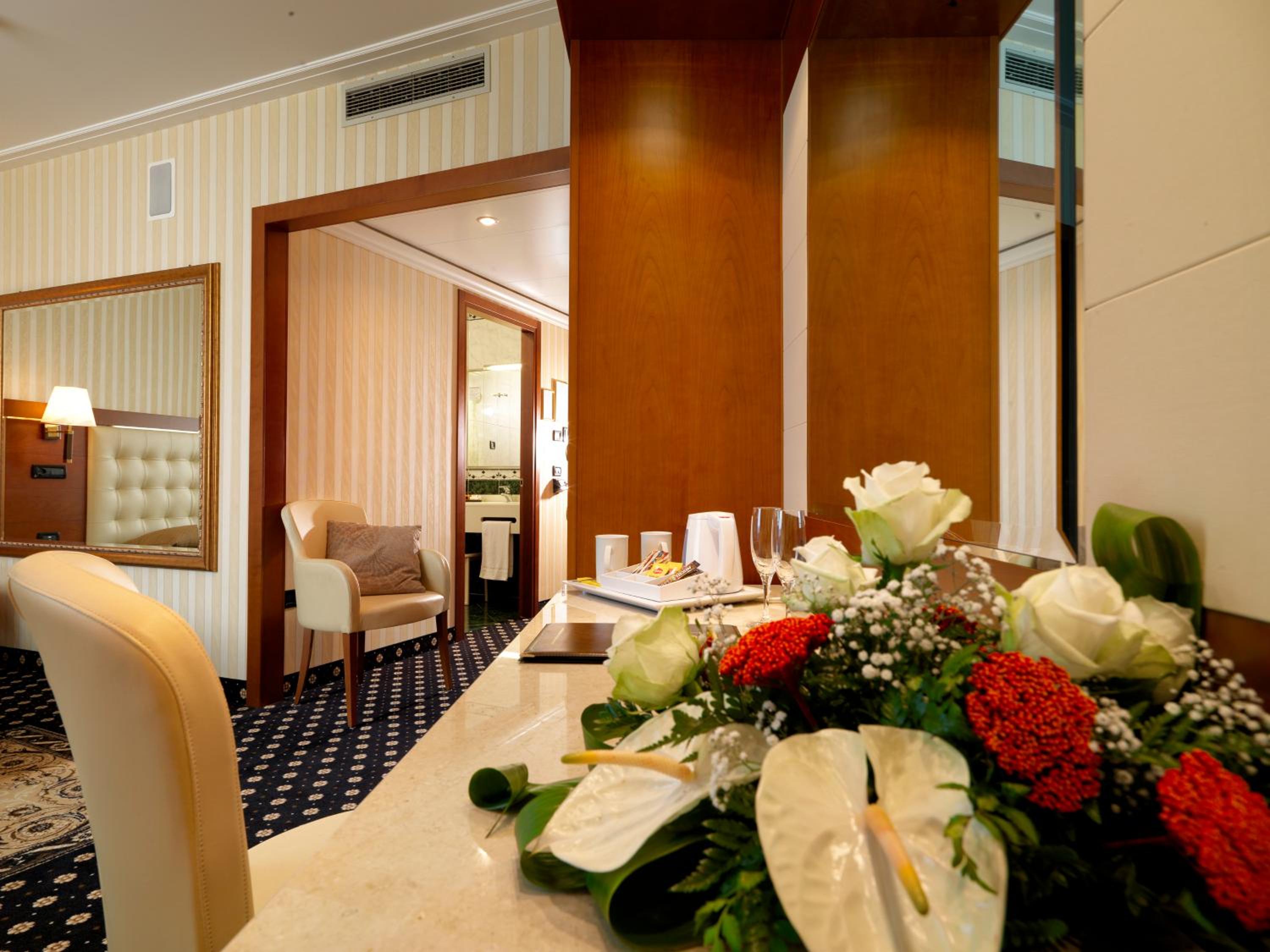 Double Room - Photo 8