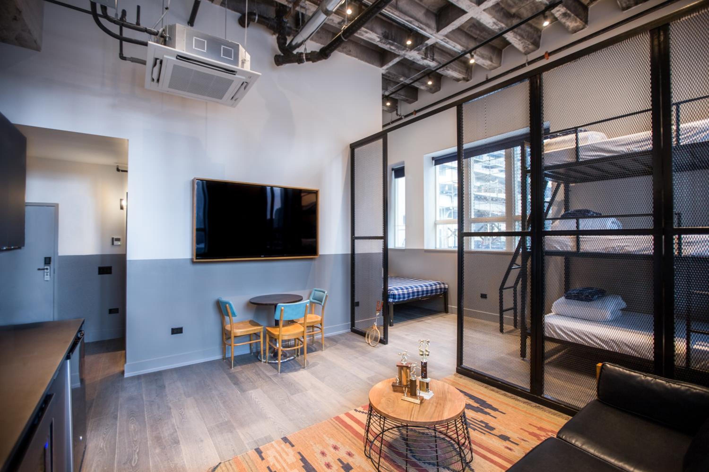Signature Suite