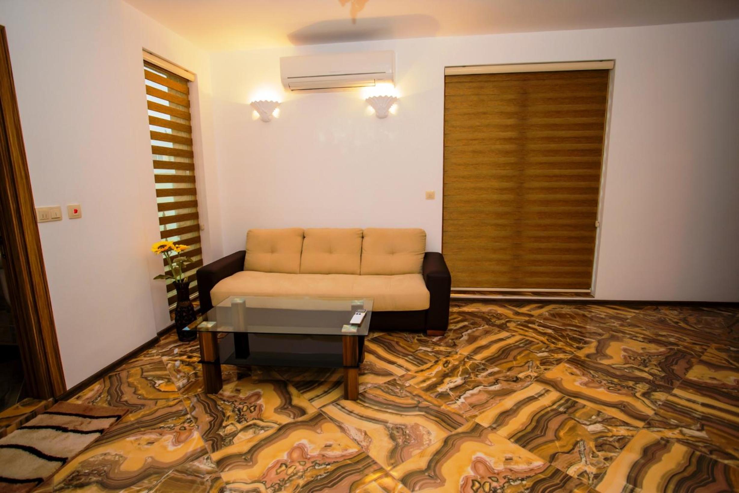 Deluxe Studio (3 Adults + 1 Child) with Balcony photo 3
