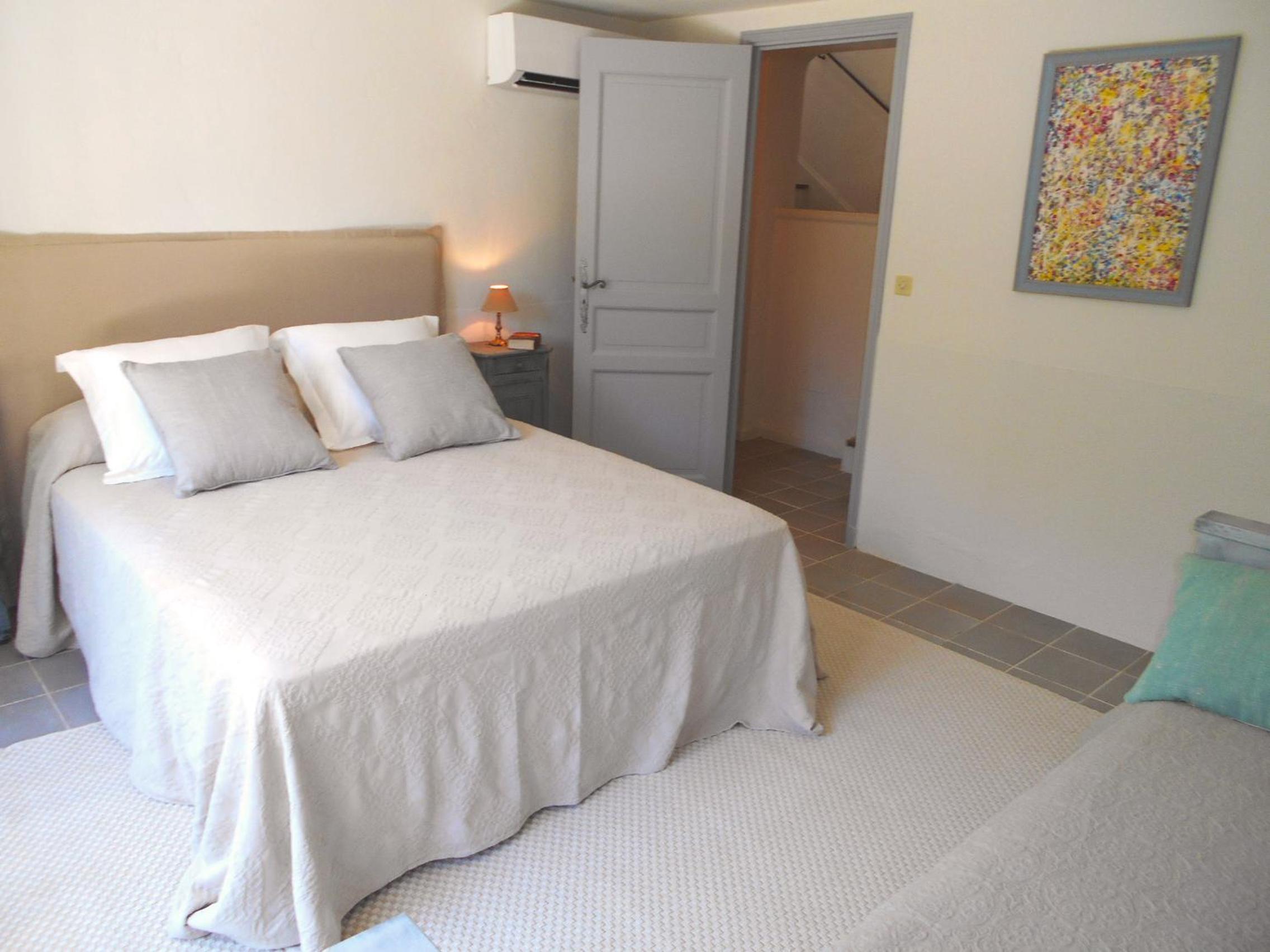 One-Bedroom House photo 2