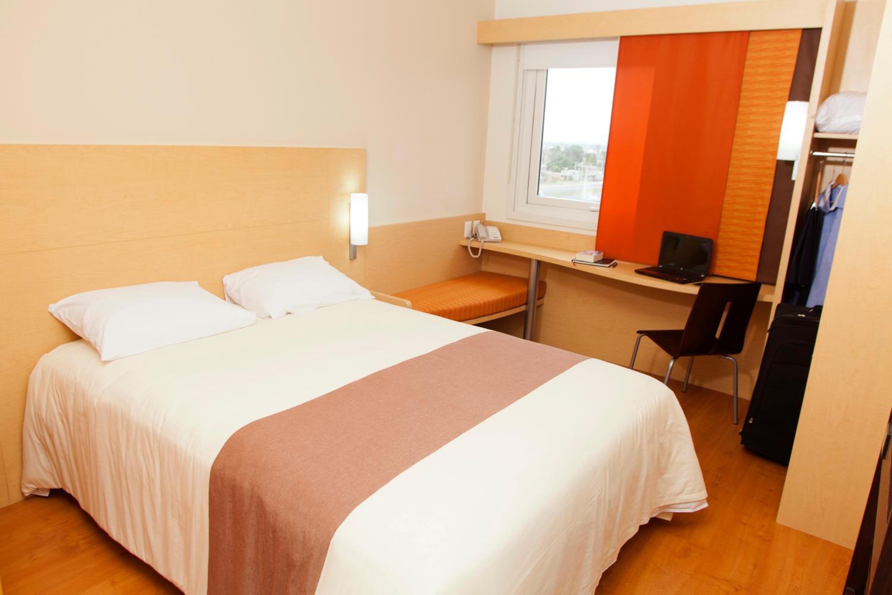Double Room - Photo 3