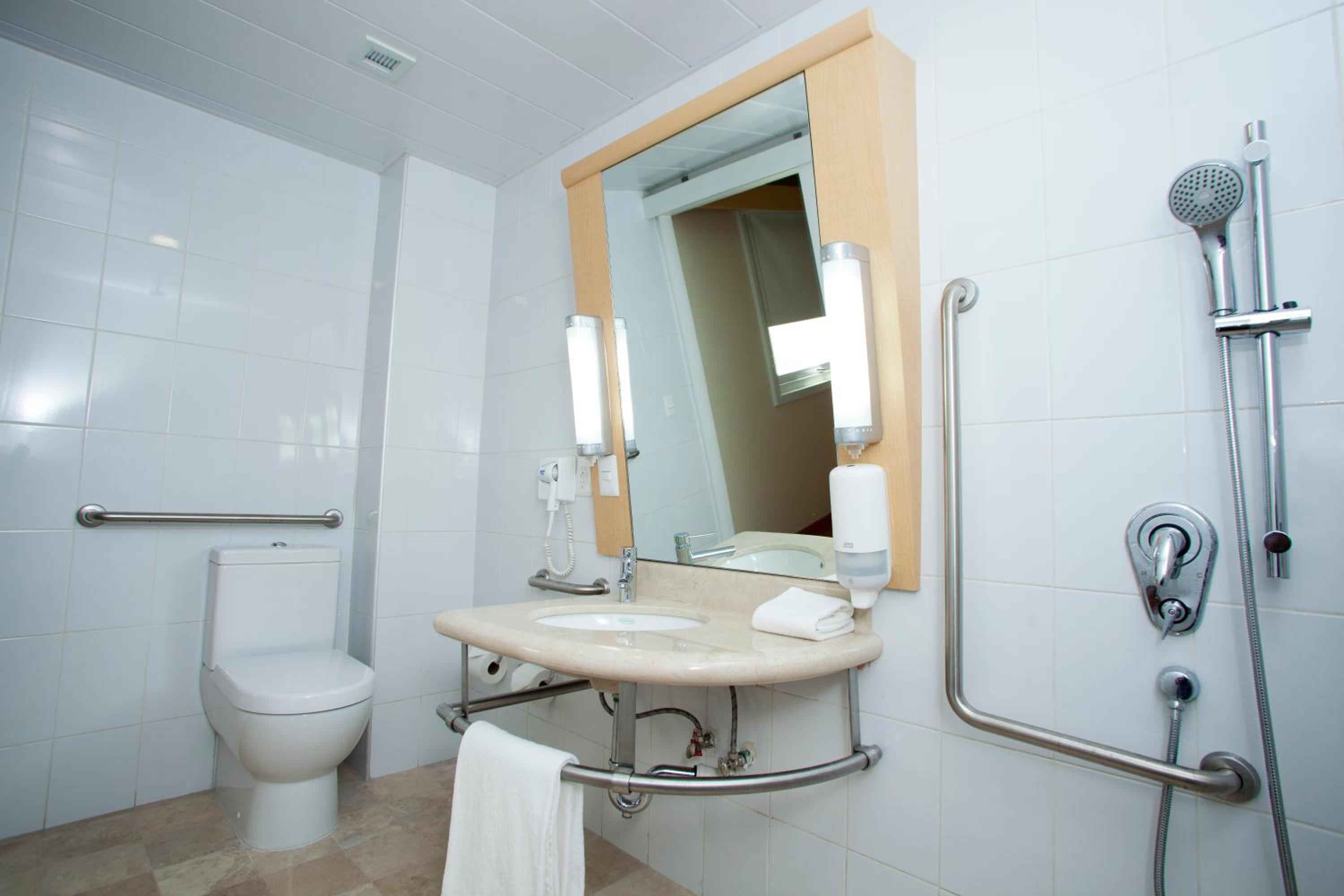 Double Room - Photo 2