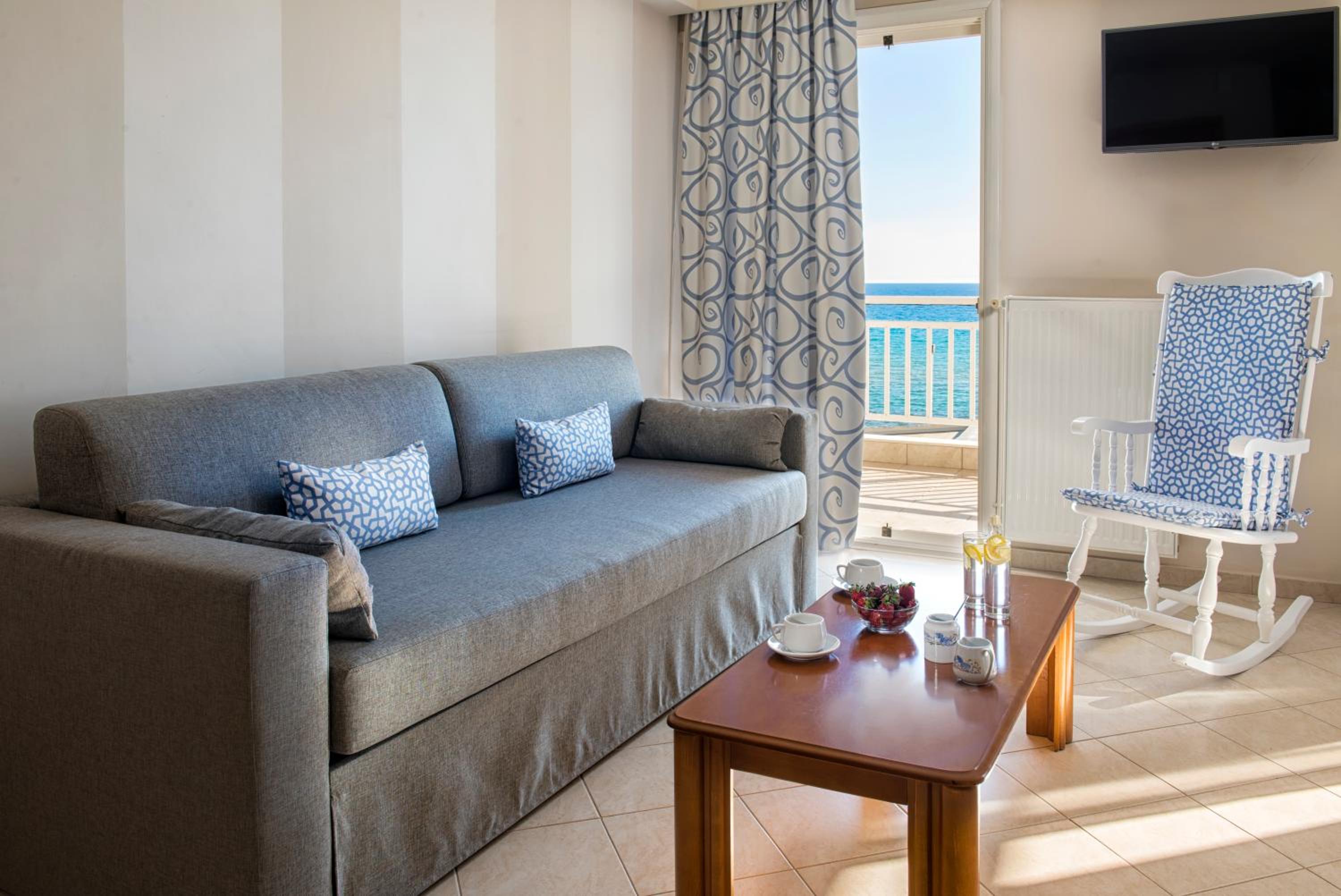 Apartment with Sea View photo 2