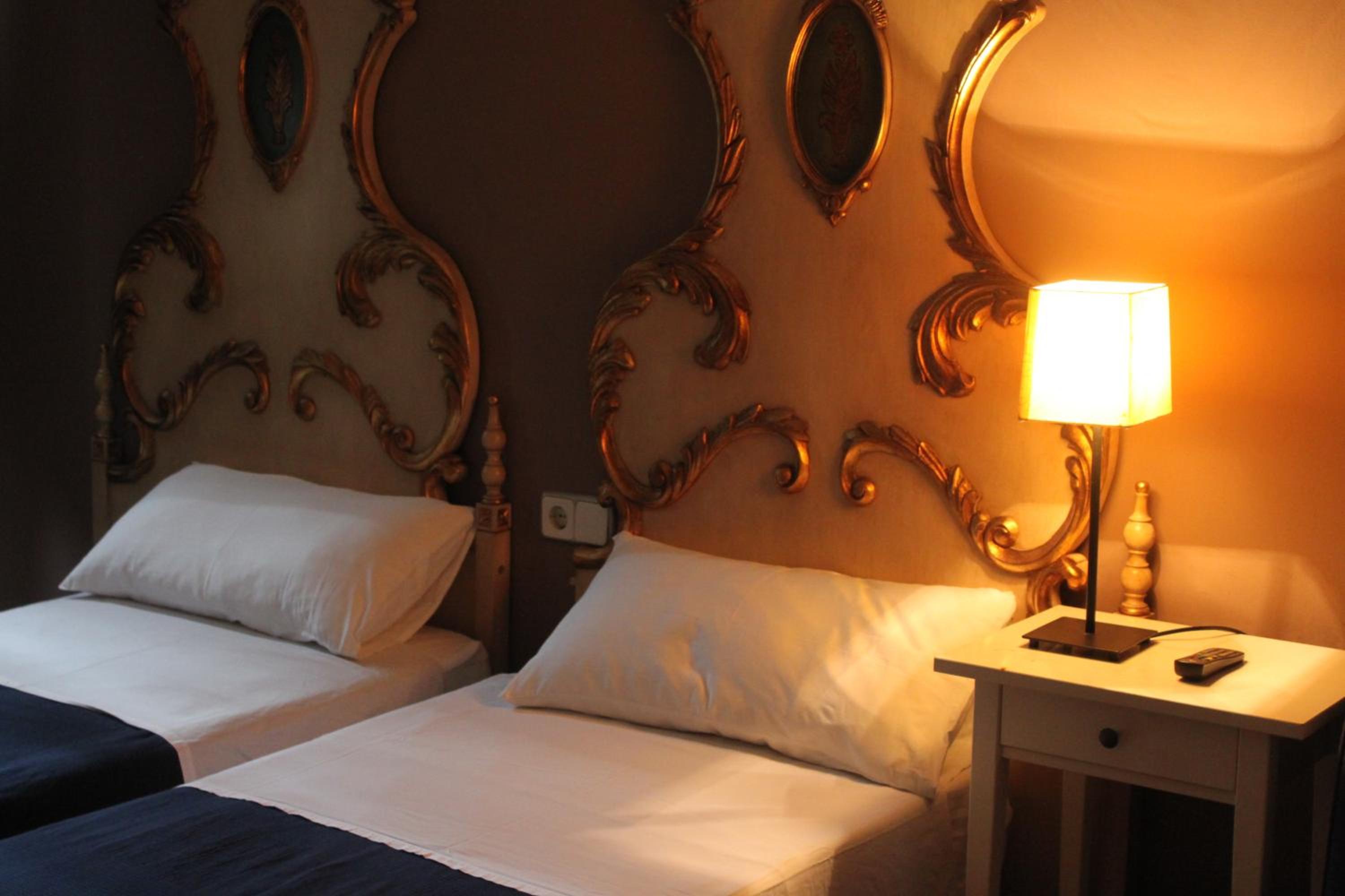 Double or Twin Room photo 3
