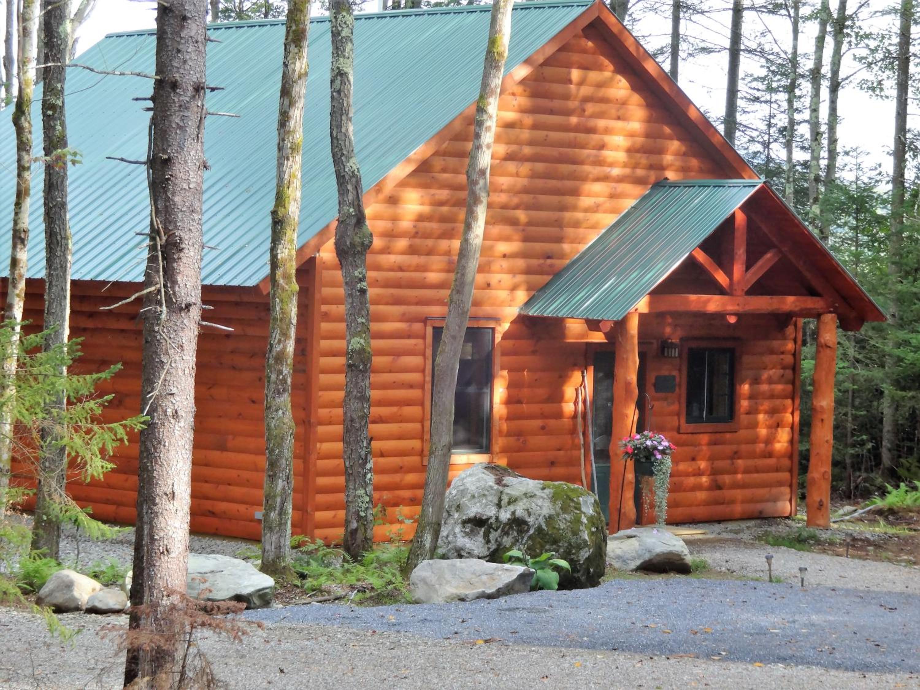 Cabin #3 - Blackberry Bend with Mountain View (Non-Pet Friendly) photo 2