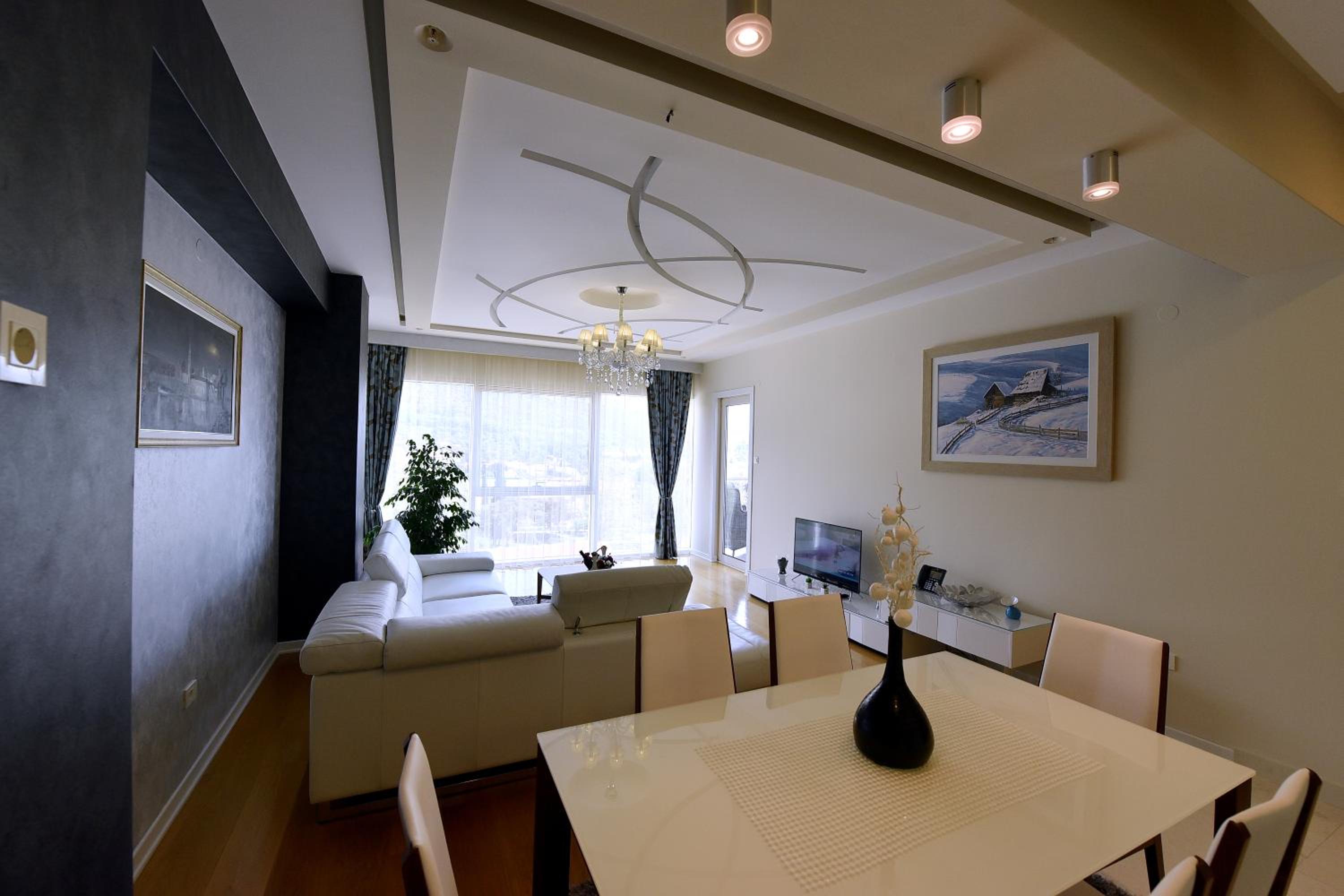 Deluxe Two-Bedroom Apartment with Terrace and Sea View