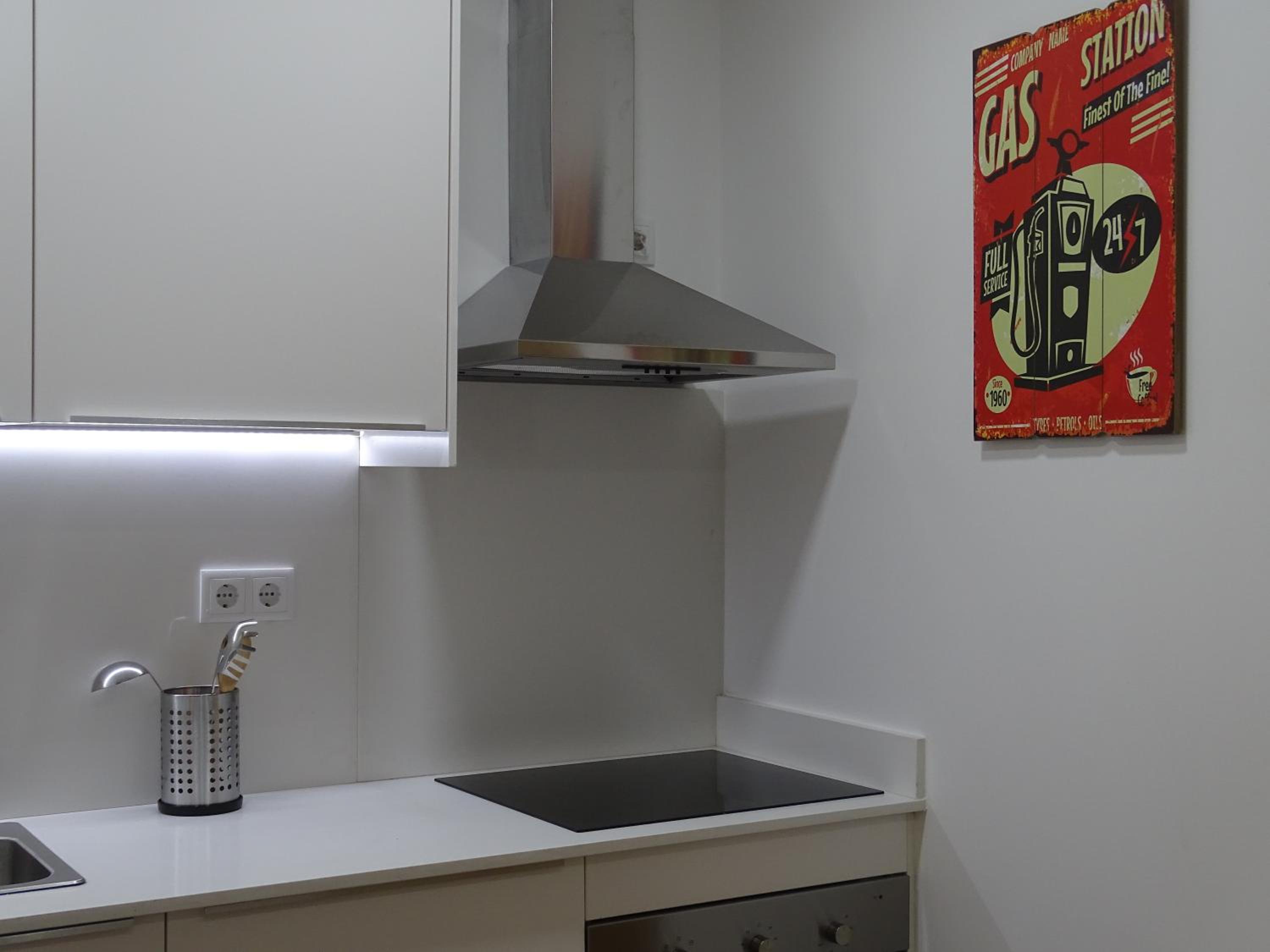 One-Bedroom Apartment - Photo 25
