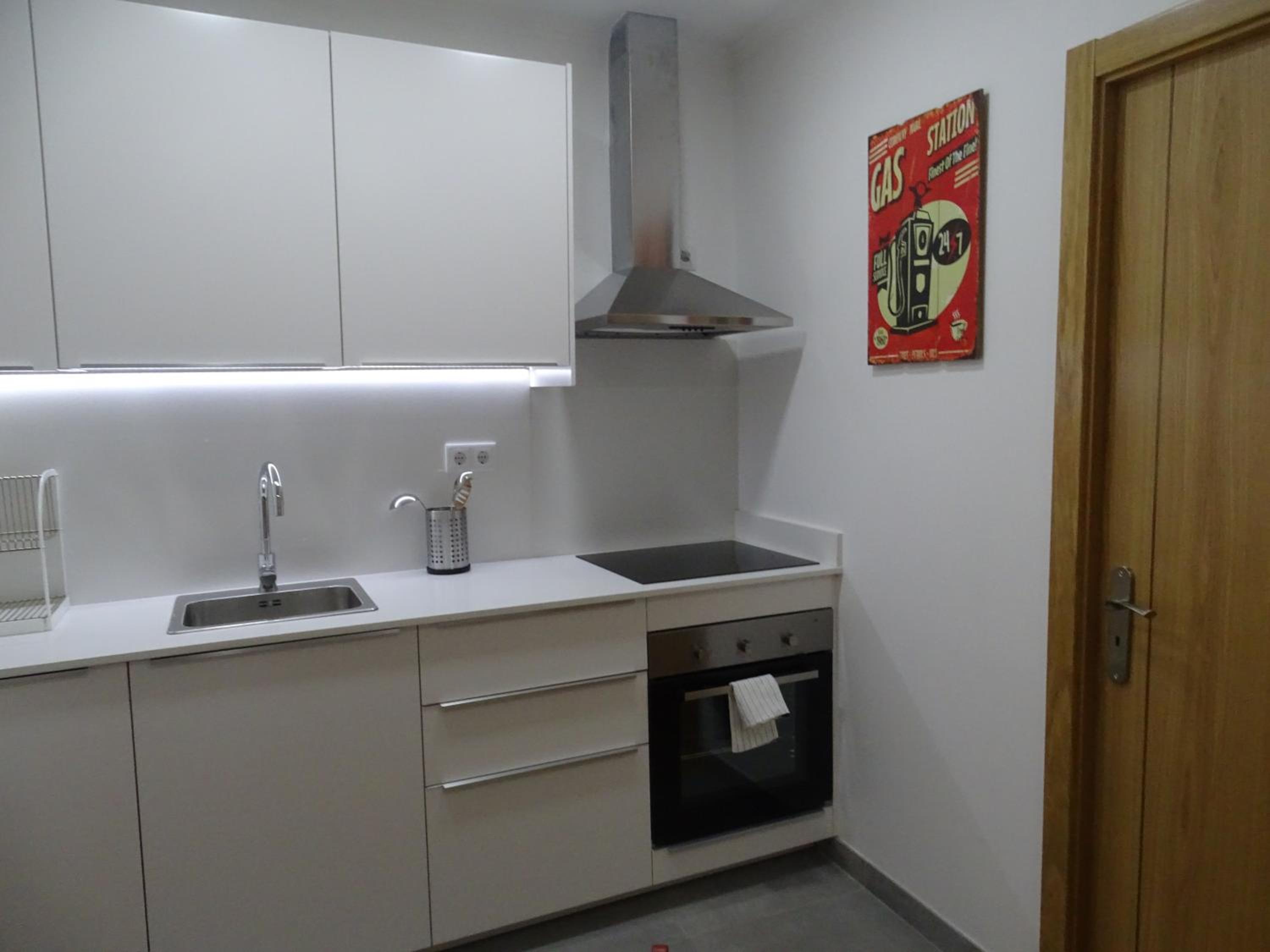 One-Bedroom Apartment - Photo 26