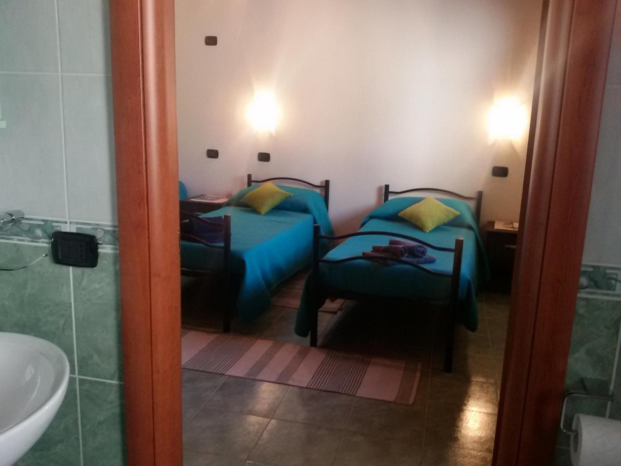 Quadruple Room with Private Bathroom photo 3