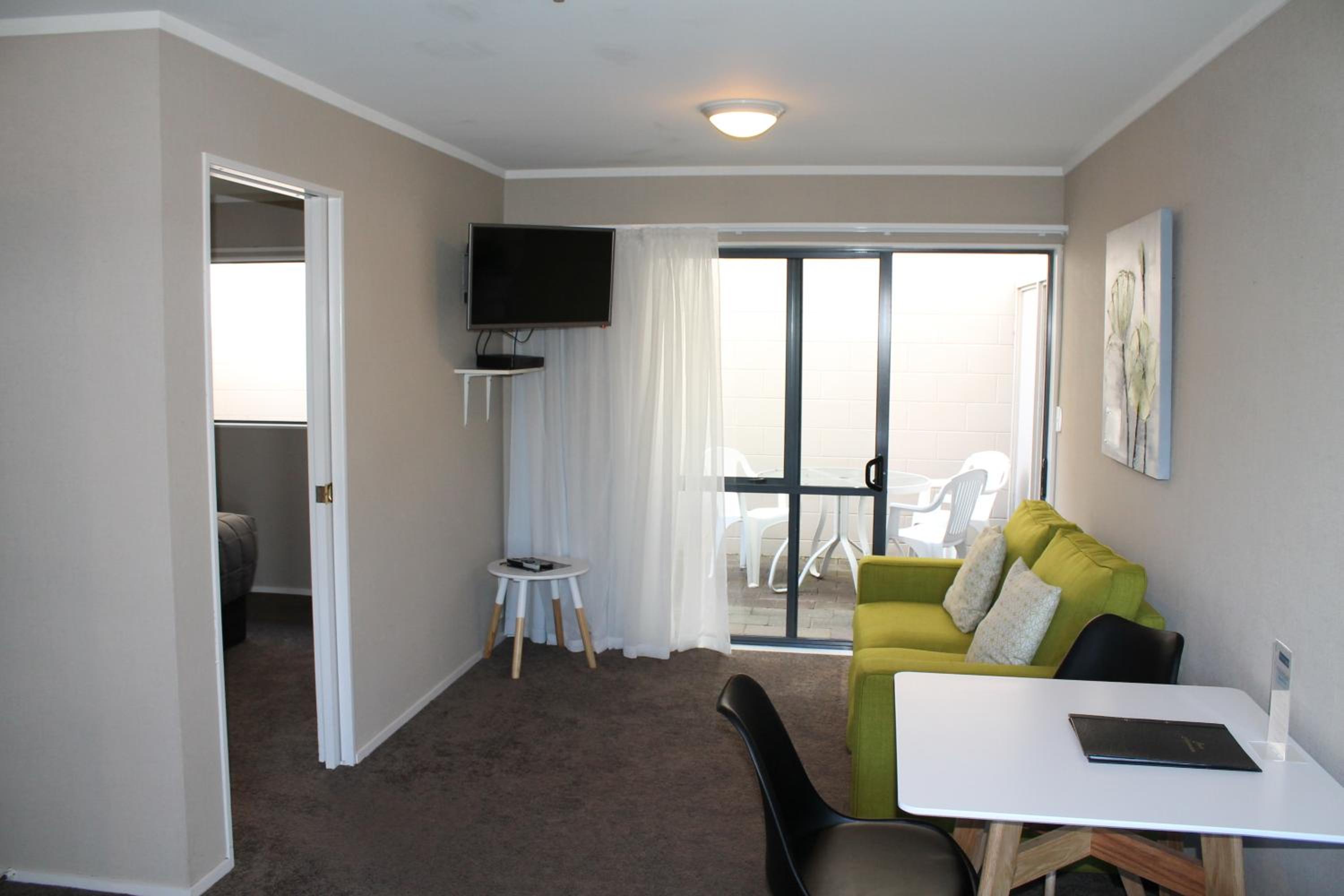 Queen Suite photo 1