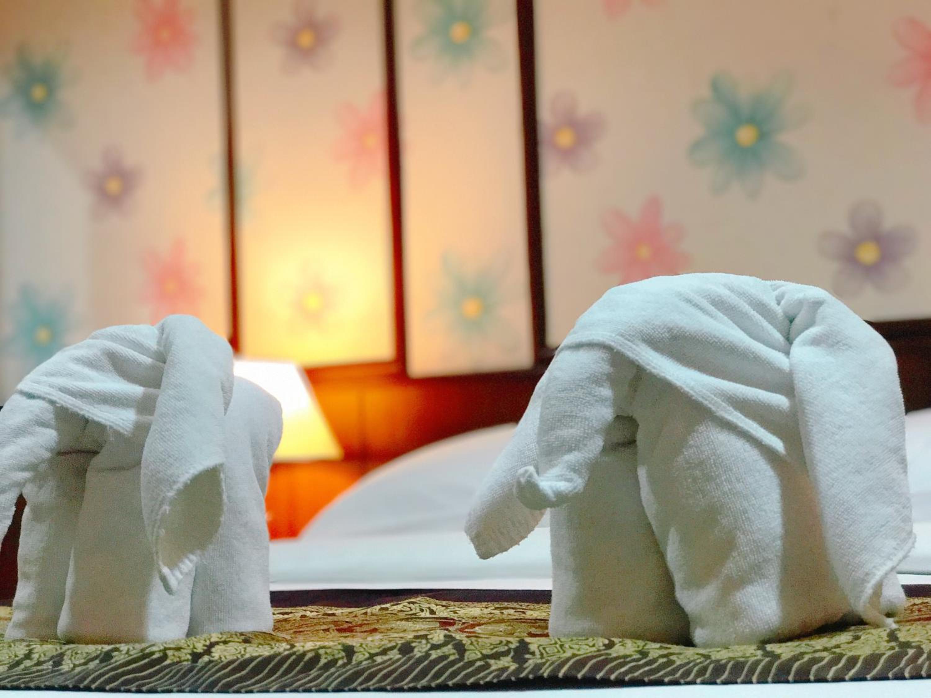 Standard Twin Room - Photo 2