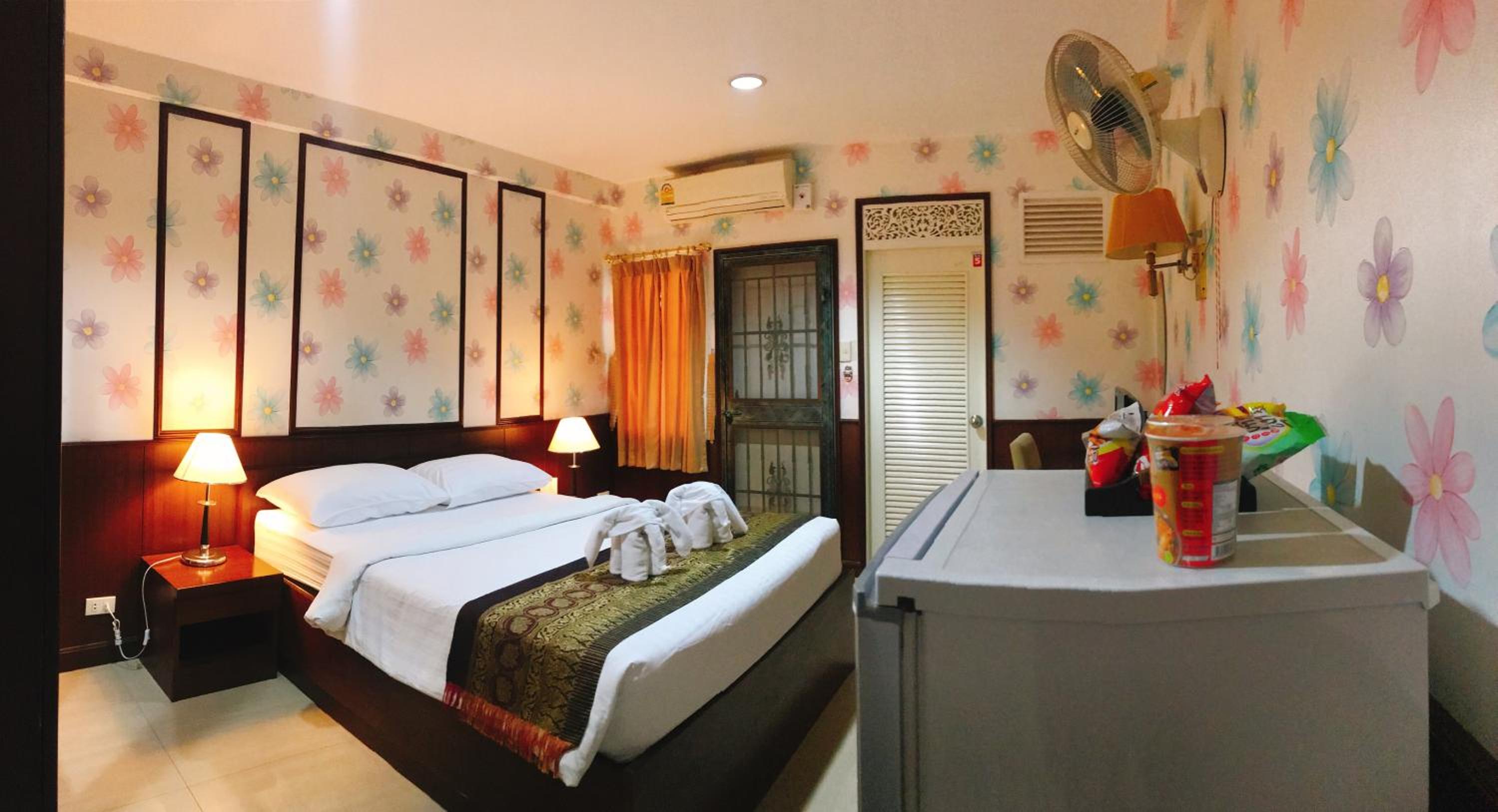 Standard Double Room - Photo 3