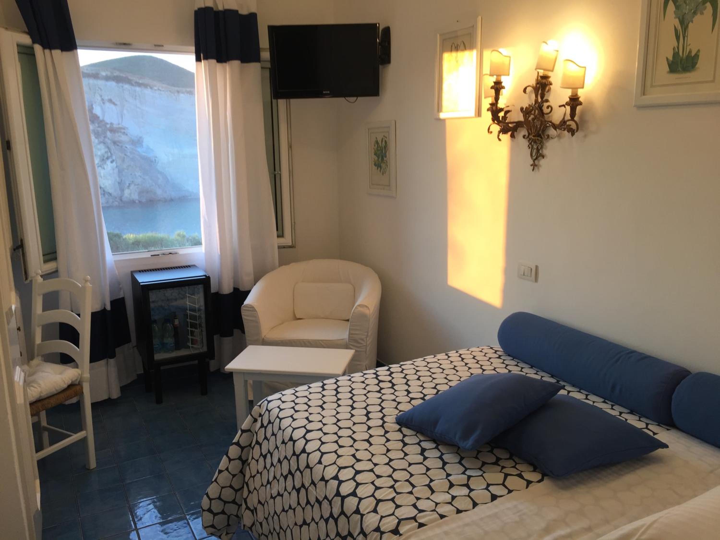Single Room with Sea View photo 2