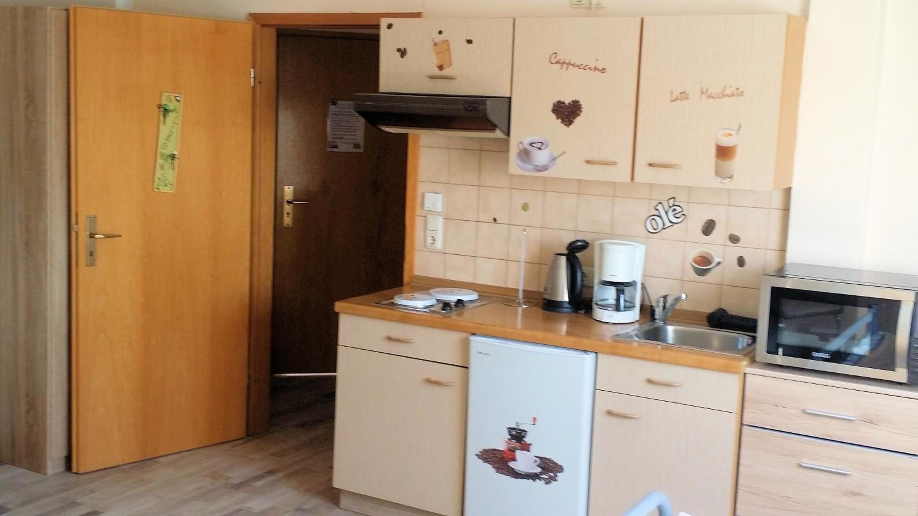 Apartment 6 photo 3