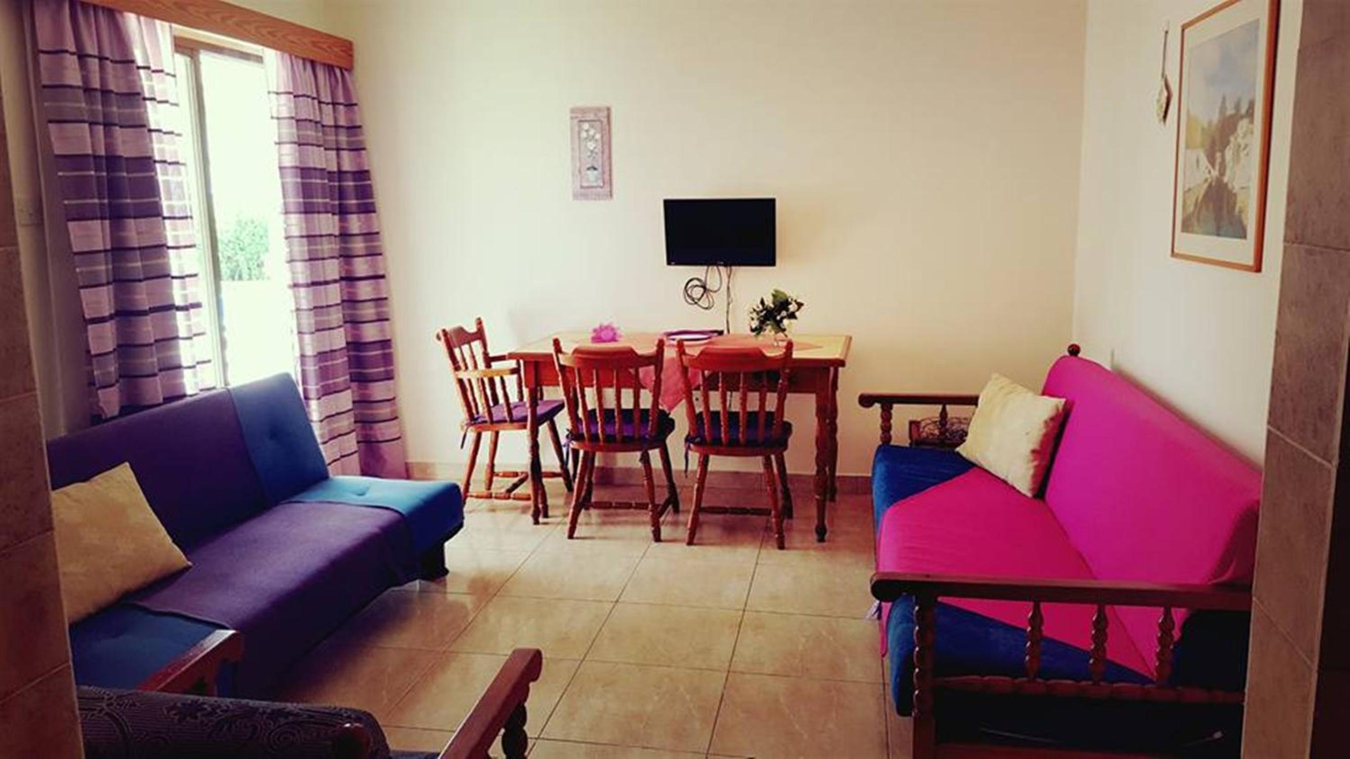 One-Bedroom Apartment (3 Adults) photo 3