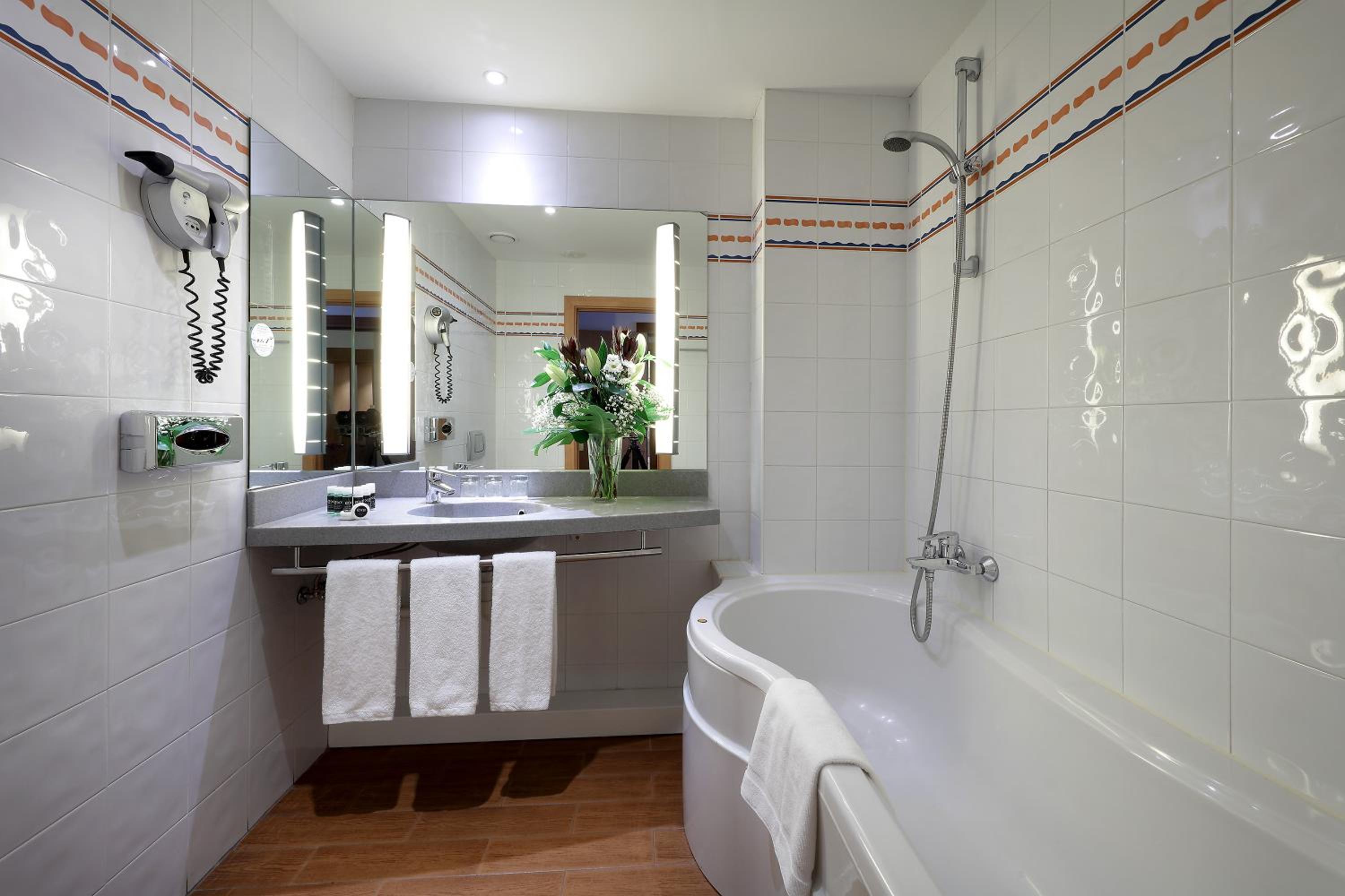 Two Connecting Double Rooms