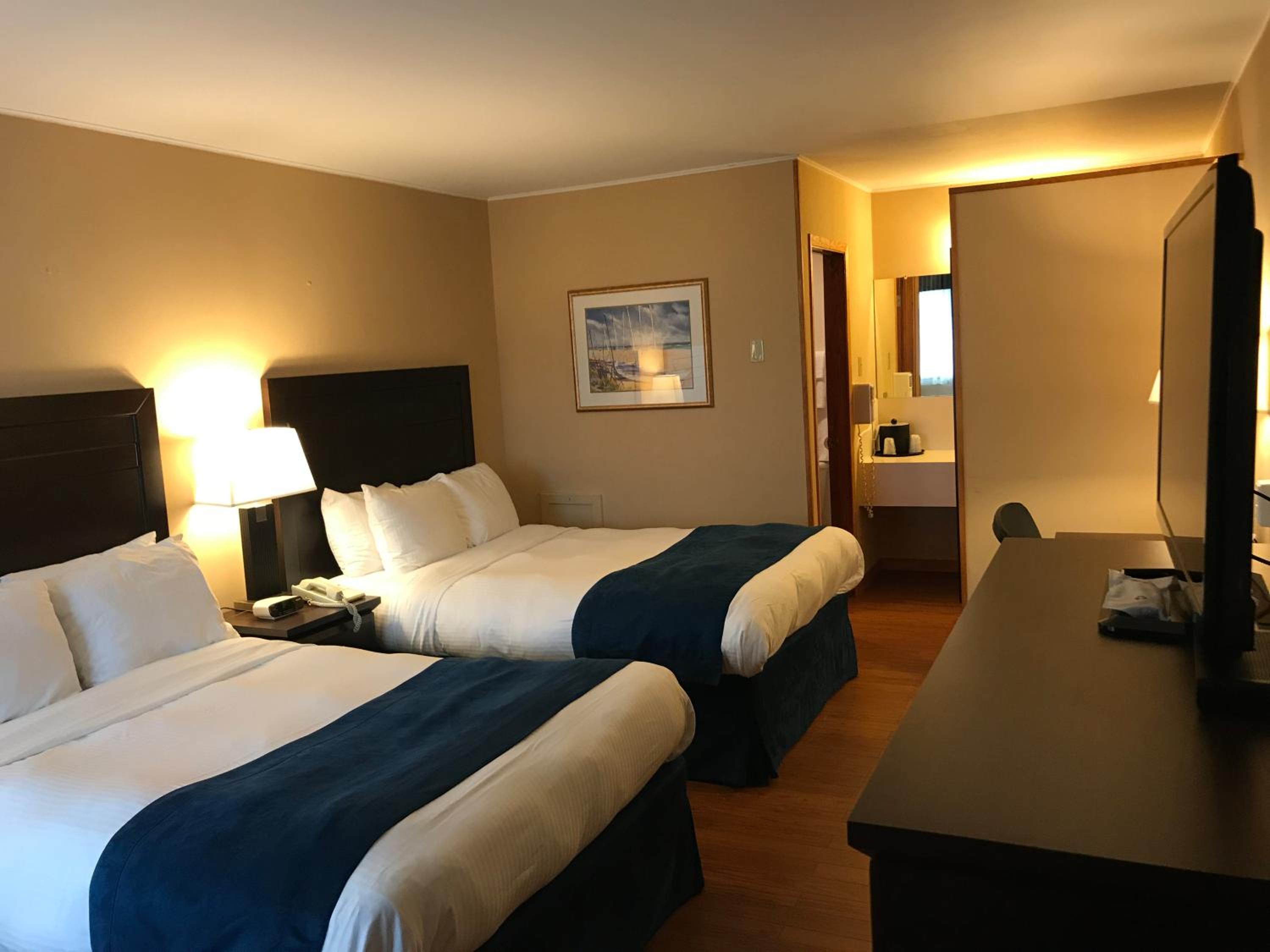 Double Room With Two Double Beds With Kitchenette - Non-Smoking, photo 6