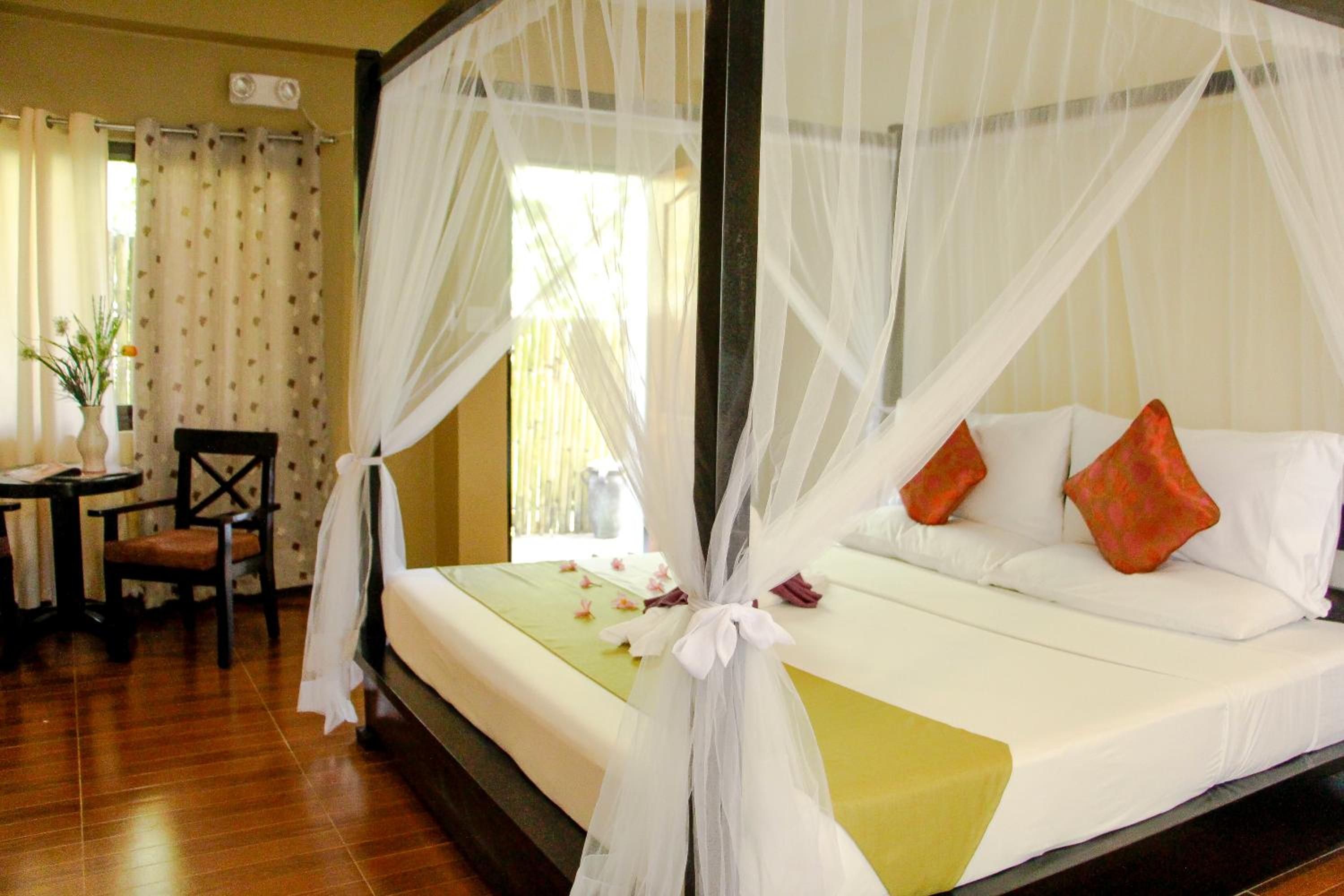 Deluxe Double Room with Garden - Photo 1