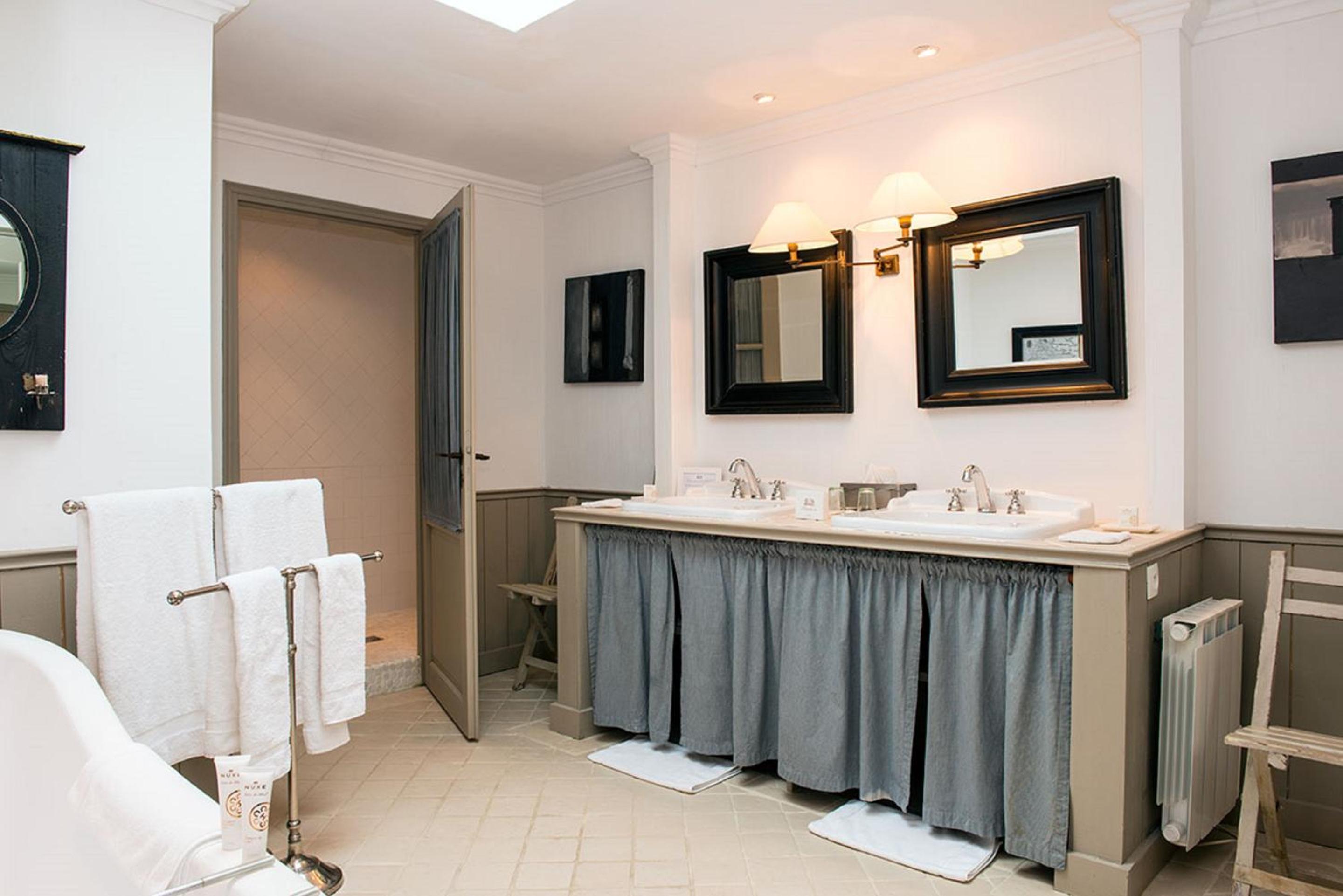 Premium Room photo 2