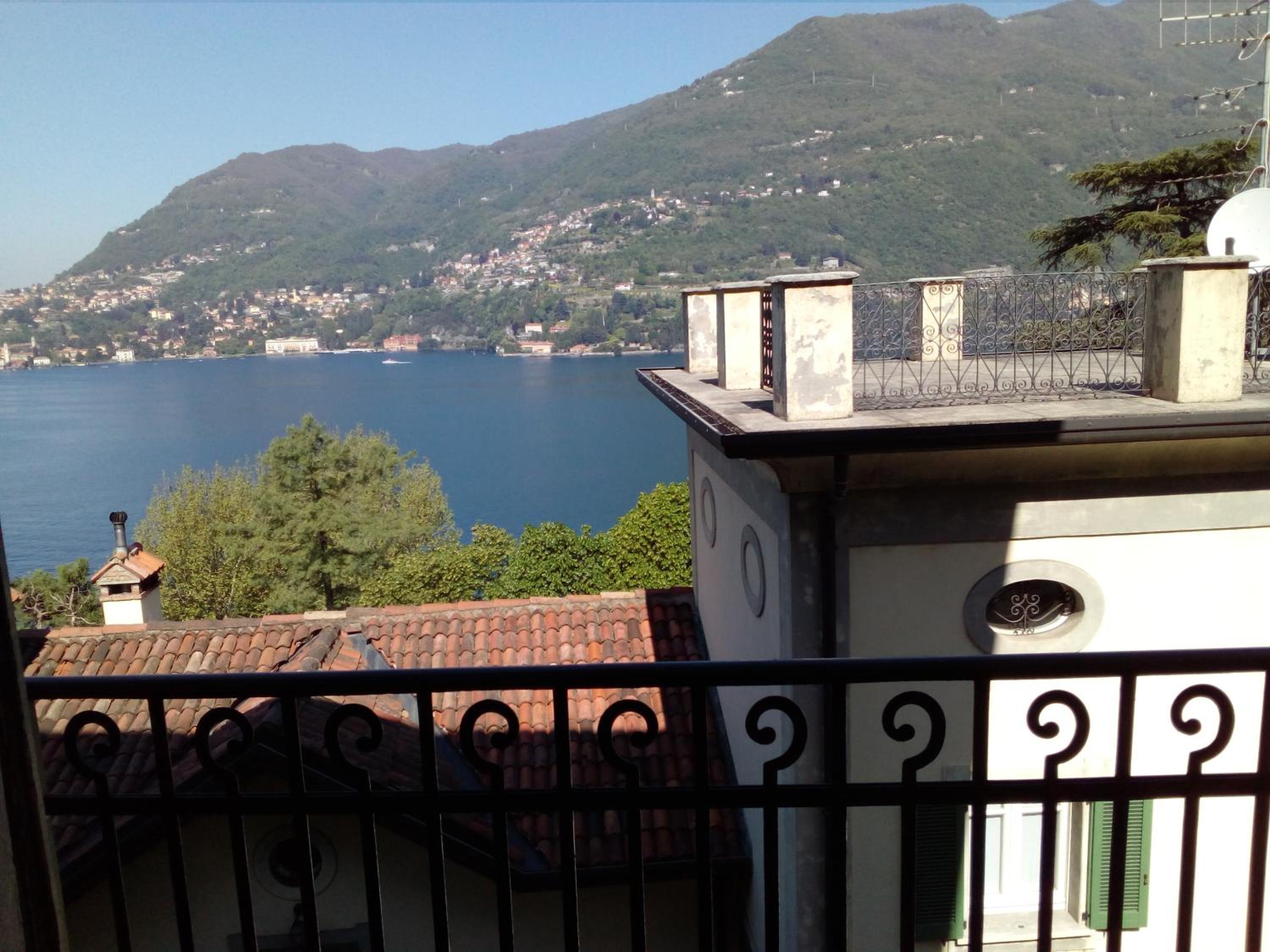 Twin Room with Lake View photo 3